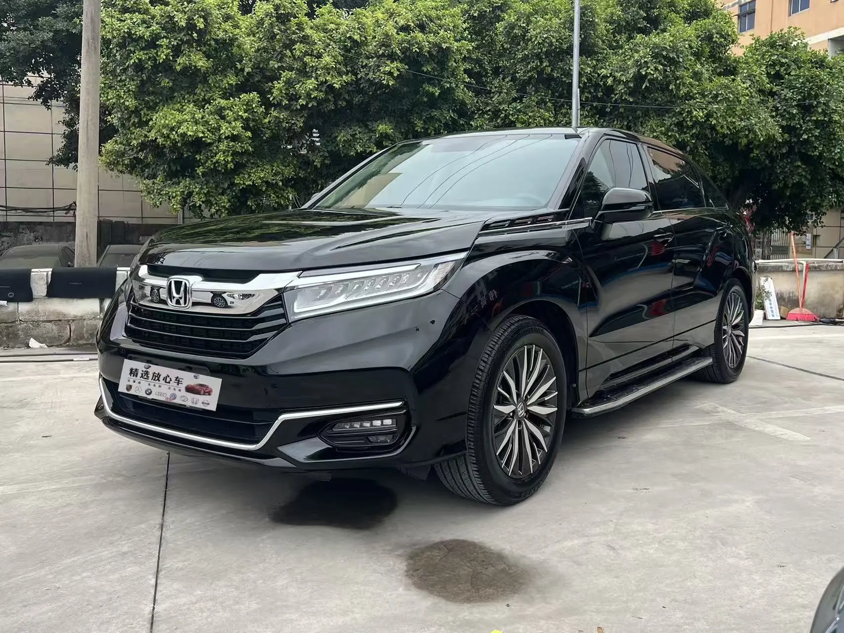 Honda Avancier (Crown Road)  из Китая