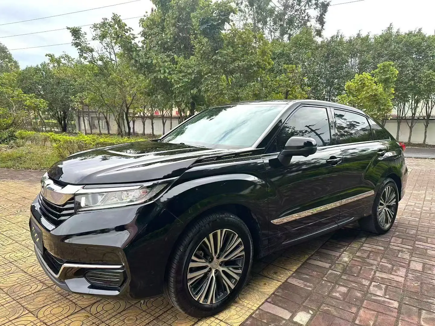 Honda Avancier (Crown Road)  из Китая