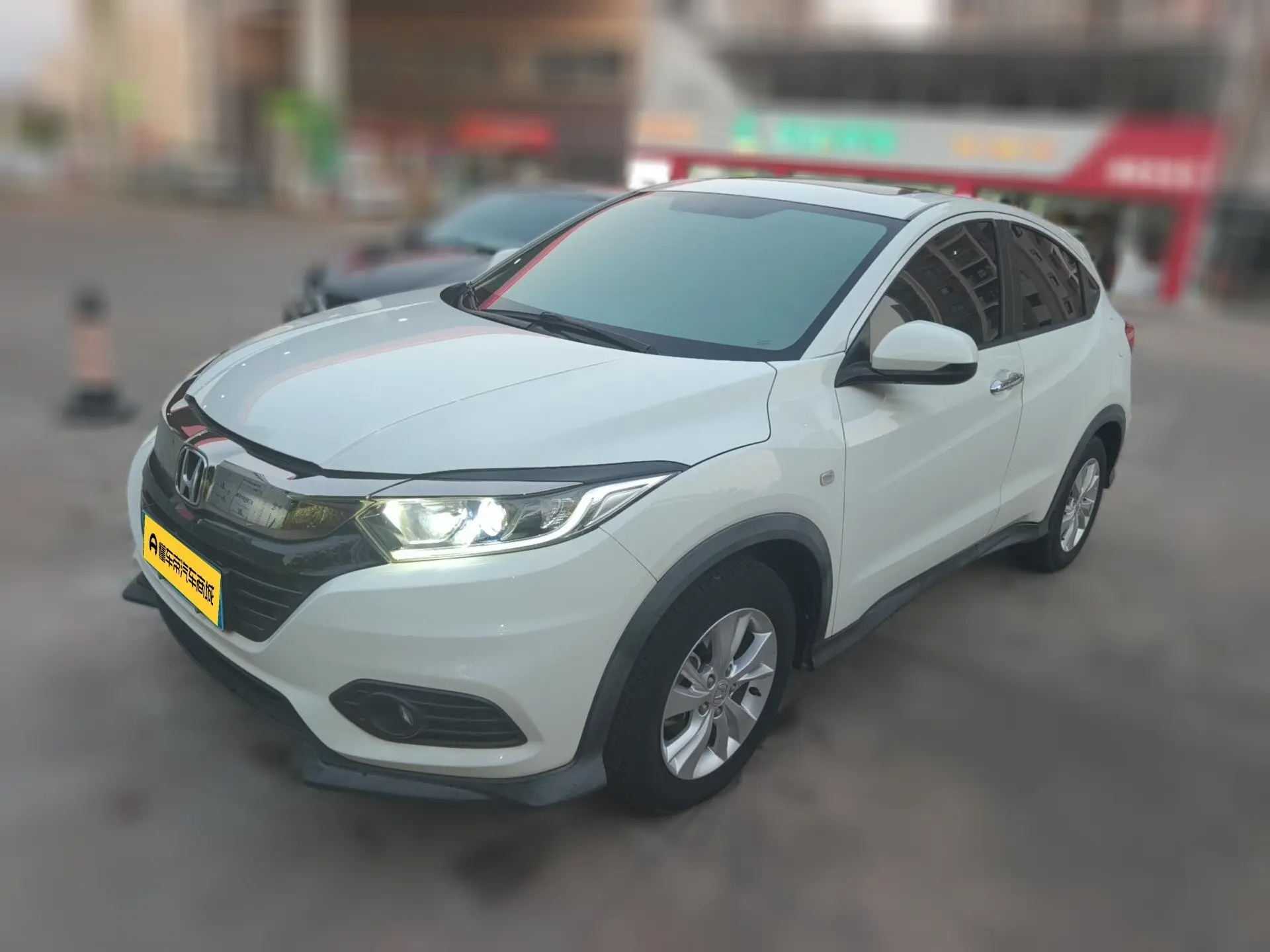 Honda Vezel (Binzhi)  из Китая