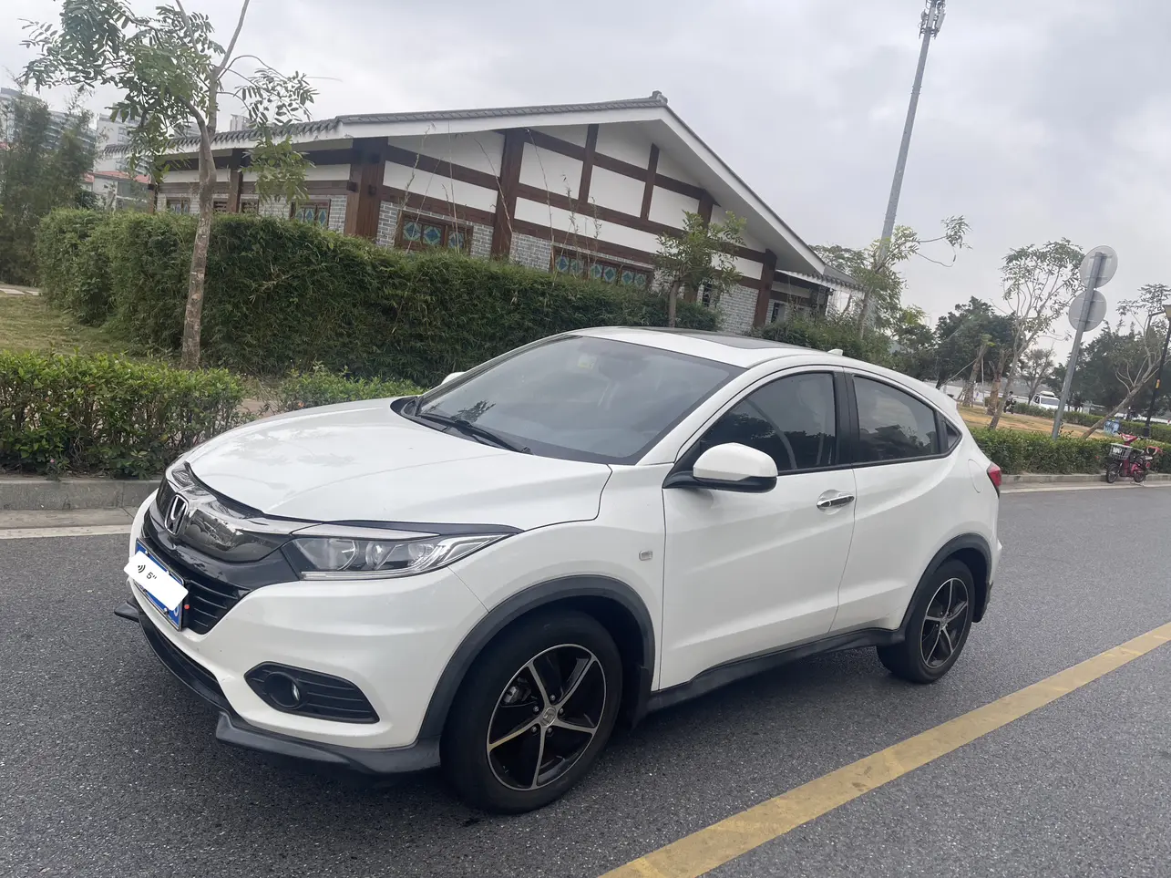 Honda Vezel (Binzhi)  из Китая