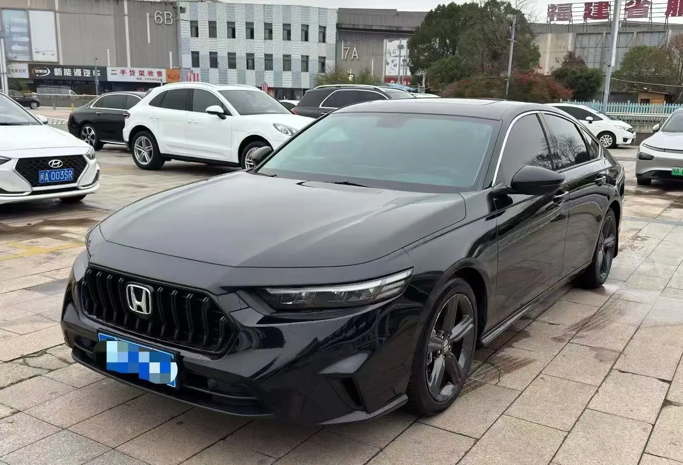 Honda Inspire (Yingshipai)  из Китая