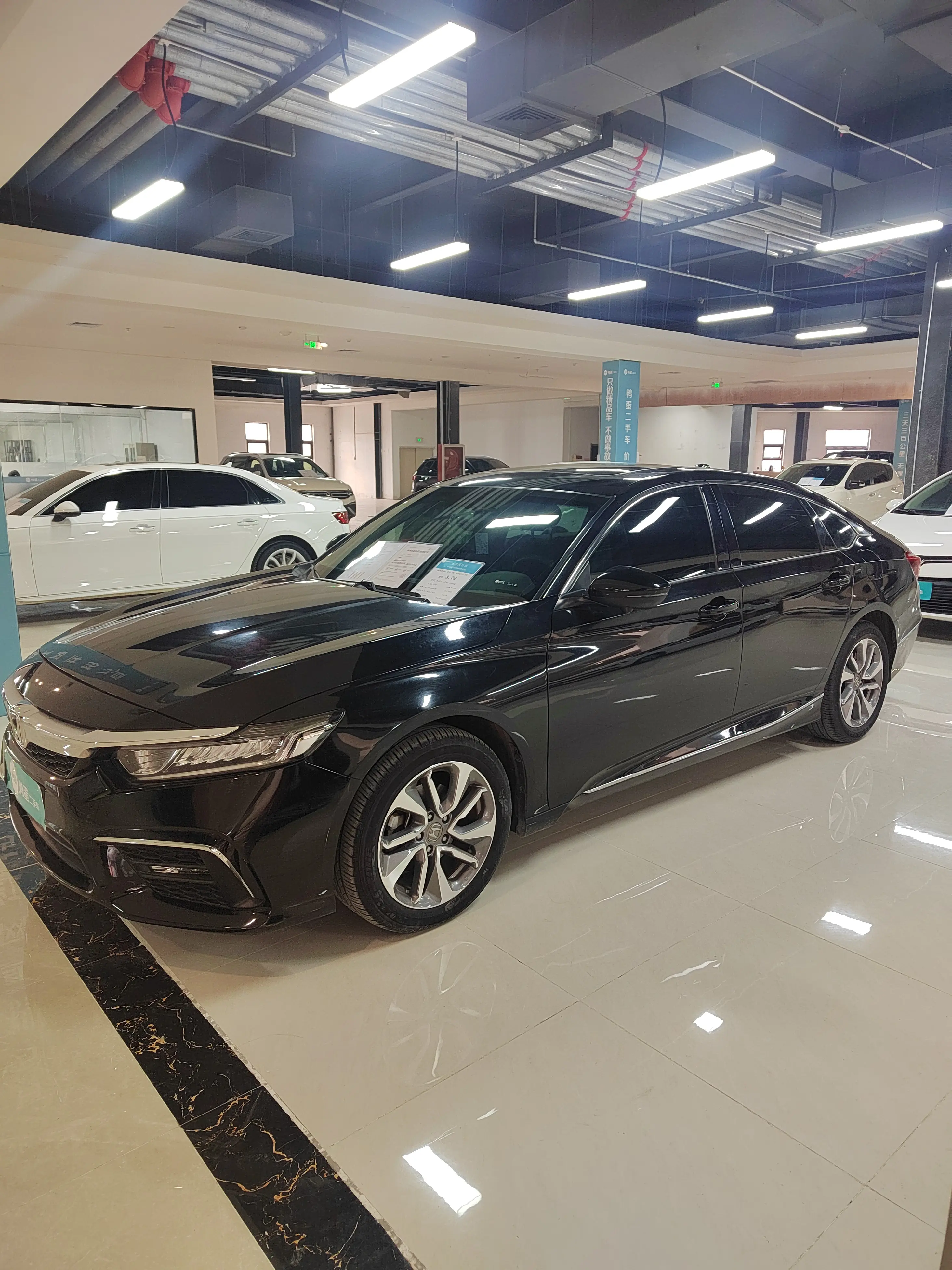 Honda Inspire (Yingshipai)  из Китая