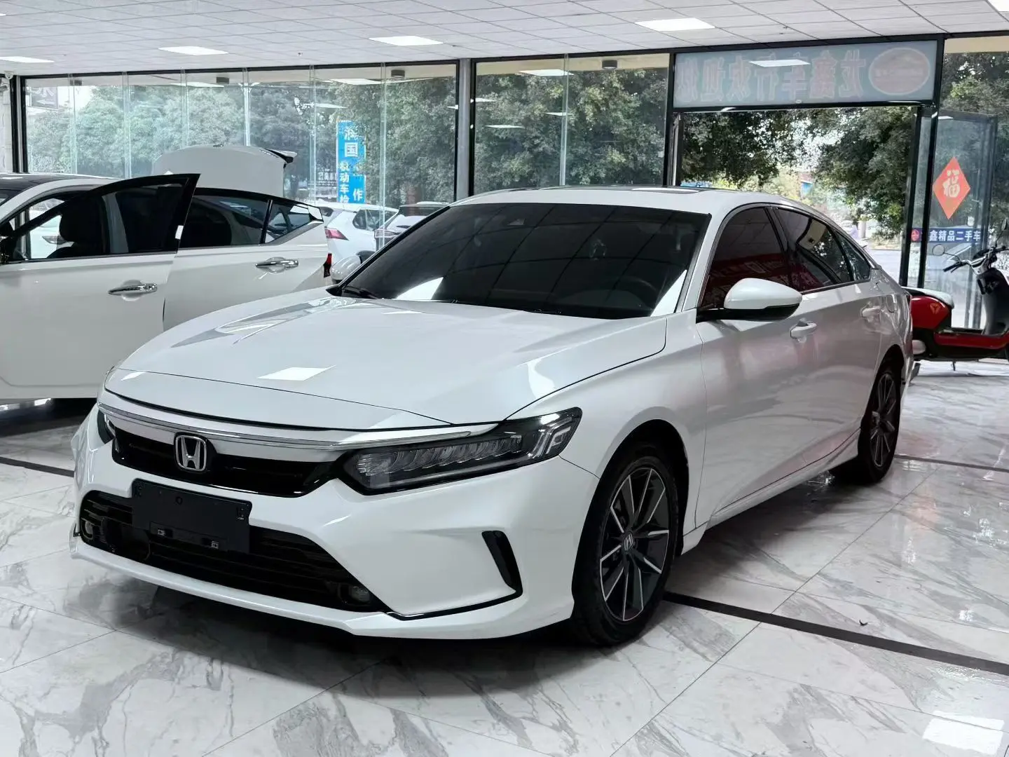 Honda Inspire (Yingshipai)  из Китая