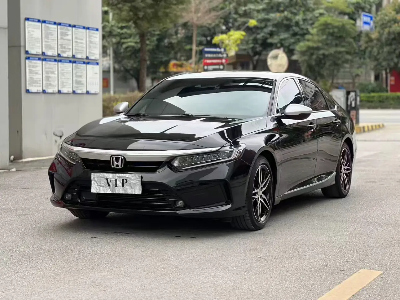 Honda Inspire (Yingshipai)  из Китая