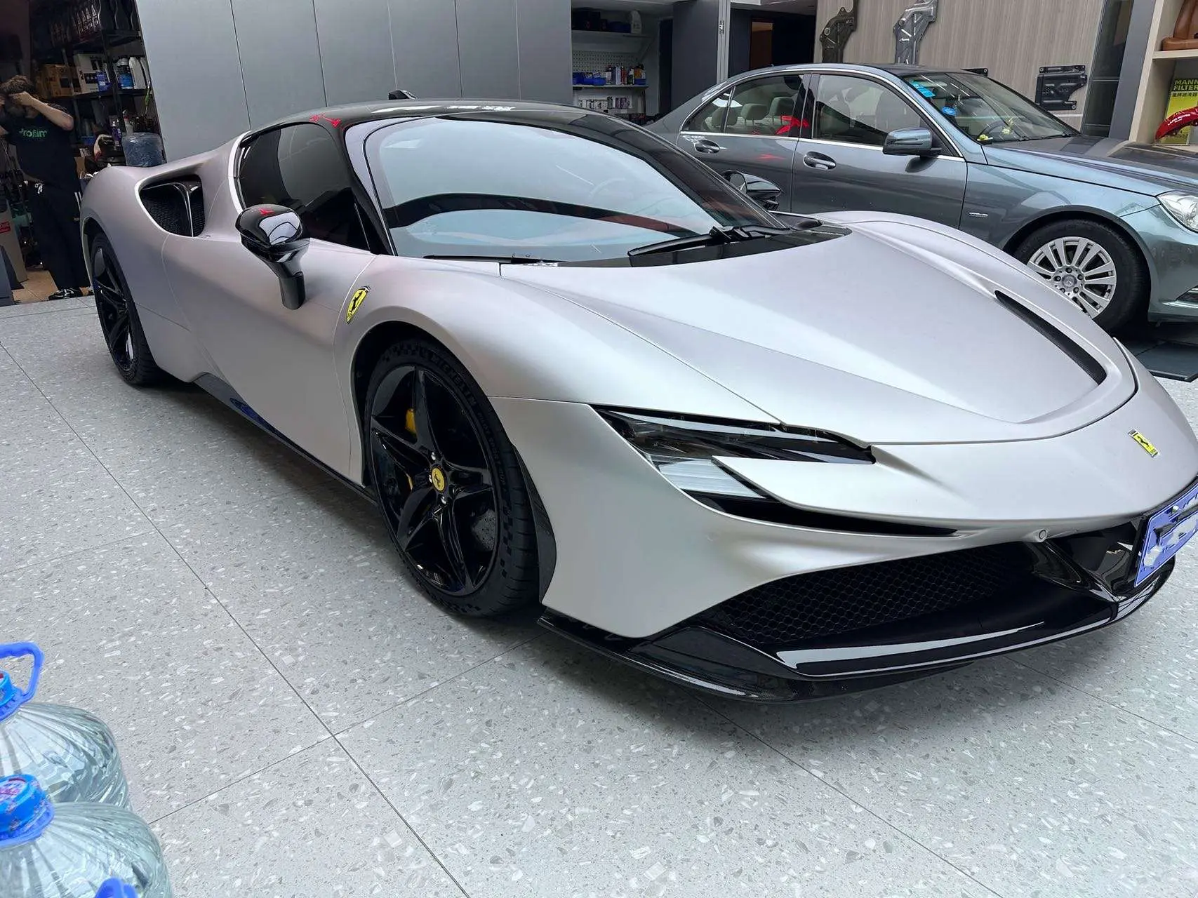 Ferrari SF90  из Китая