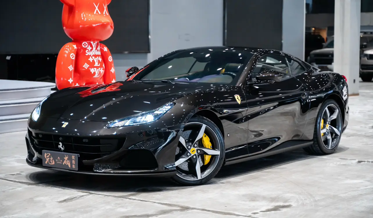 Ferrari Portofino  из Китая