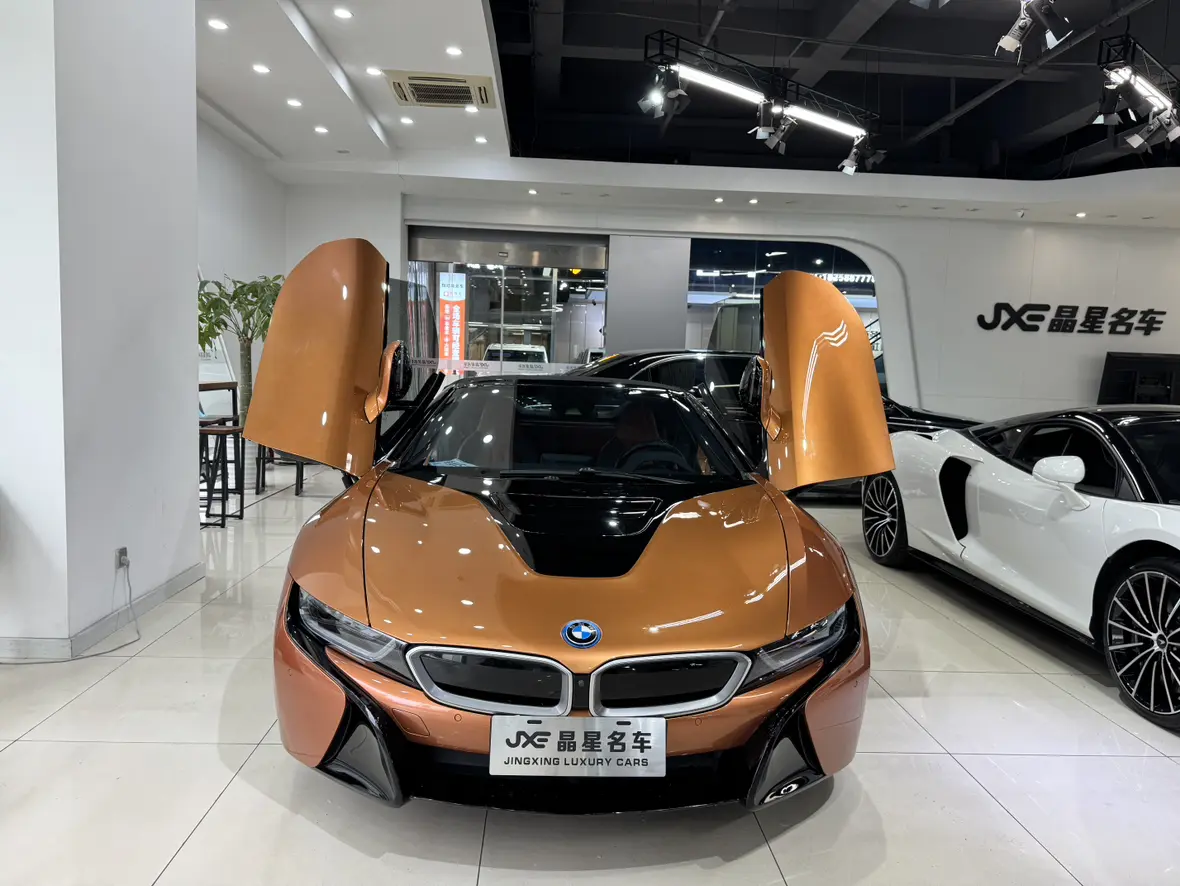 BMW i8  из Китая