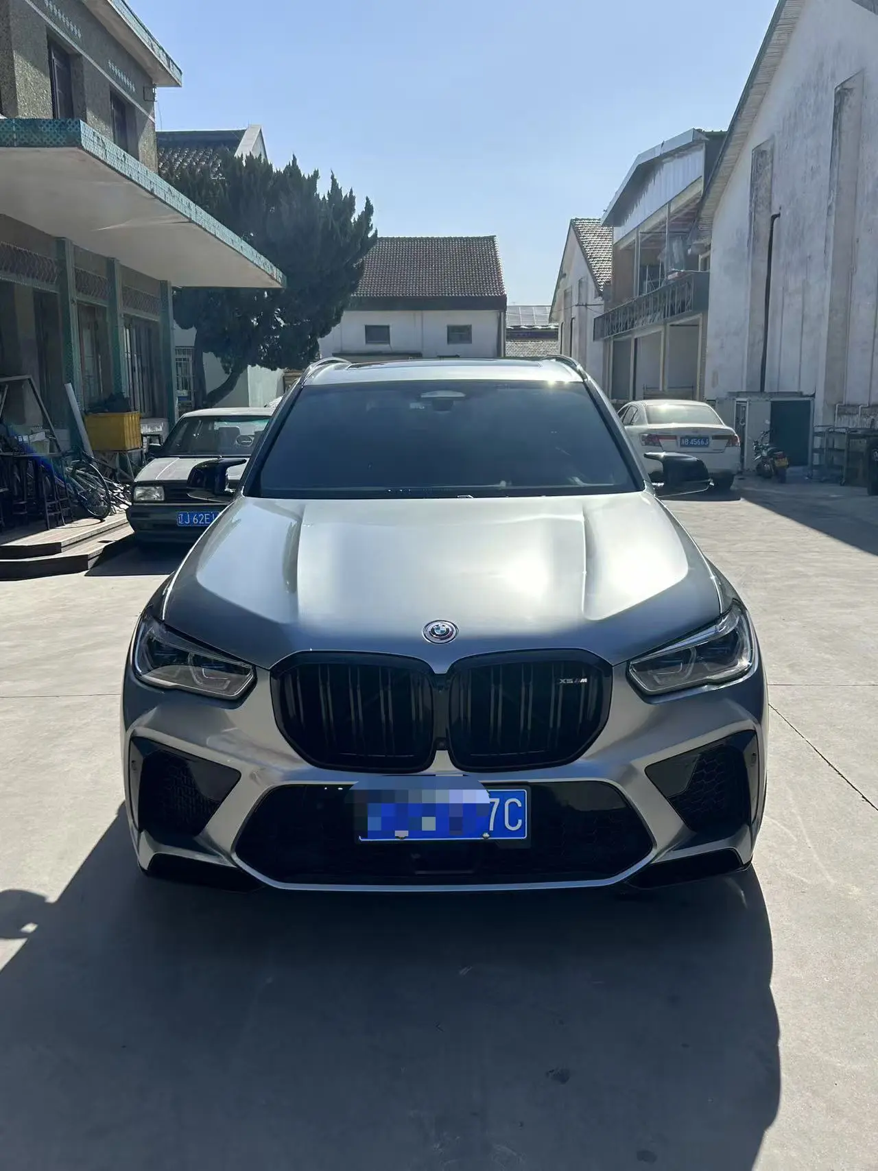 BMW X5M  из Китая