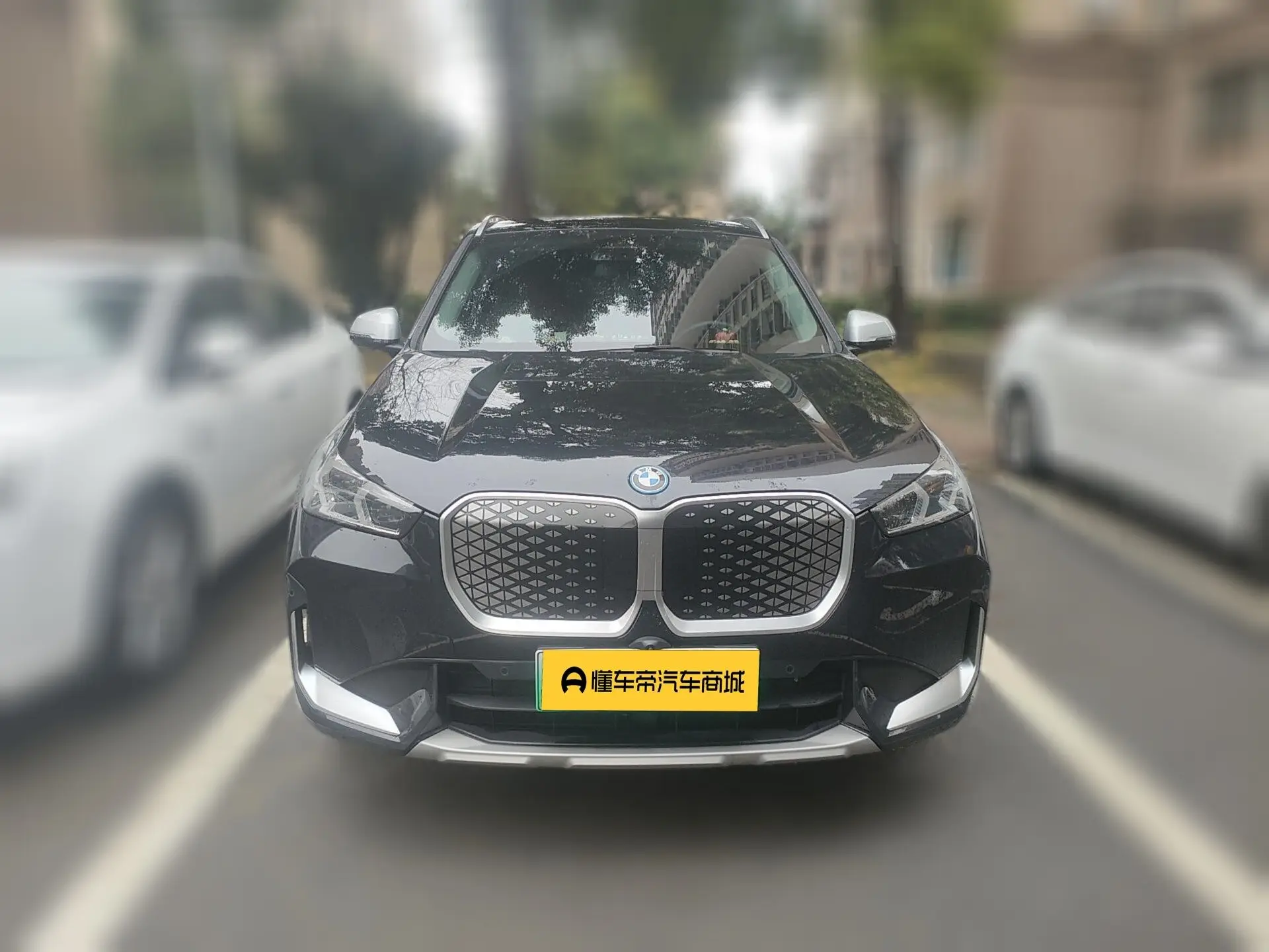 BMW iX1  из Китая