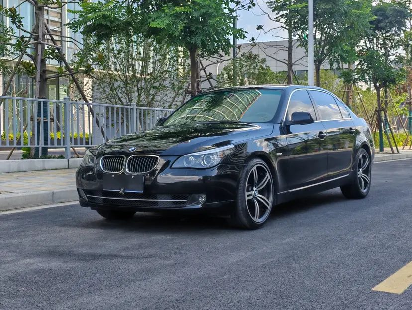 BMW 5 Series  из Китая