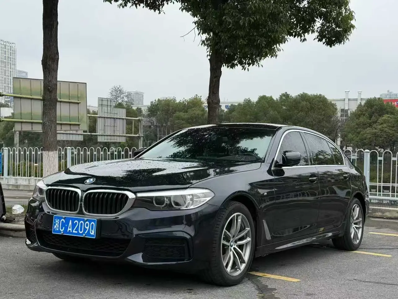 BMW 5 Series  из Китая