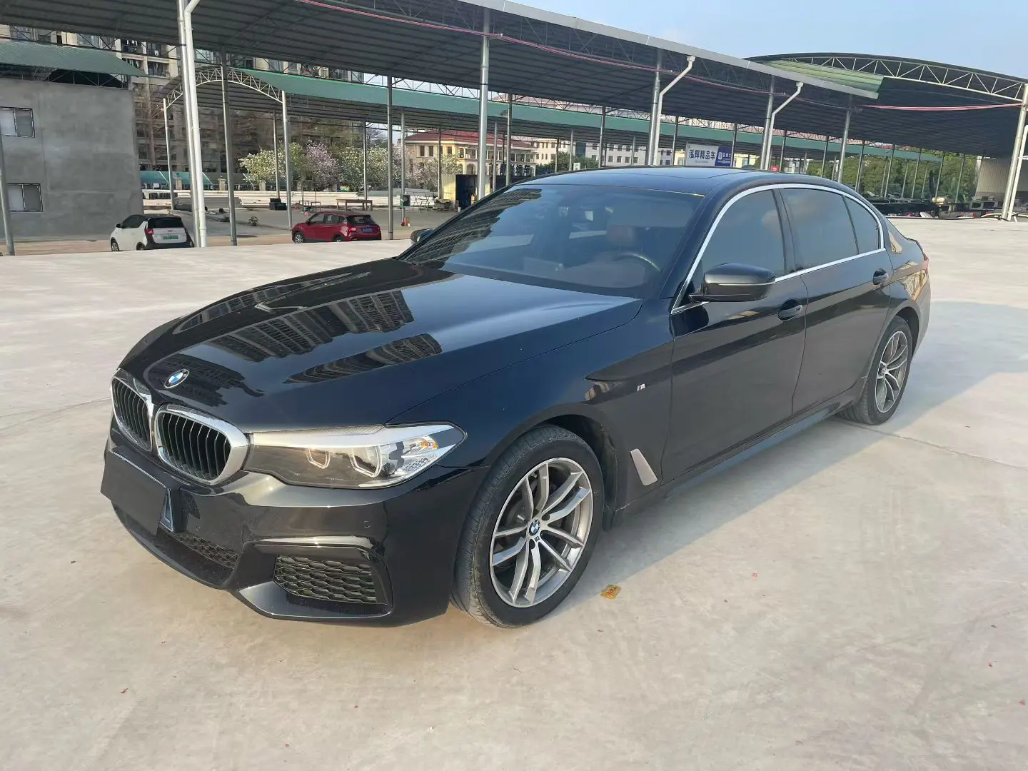BMW 5 Series  из Китая
