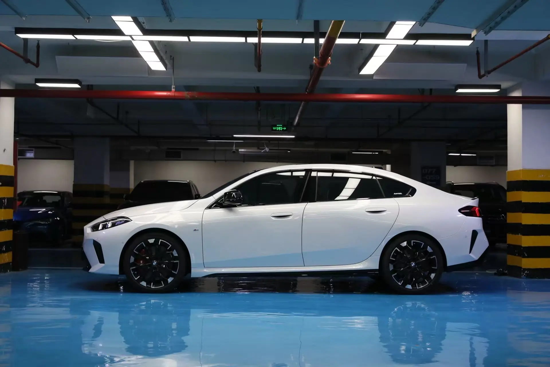 BMW 2 Series  из Китая