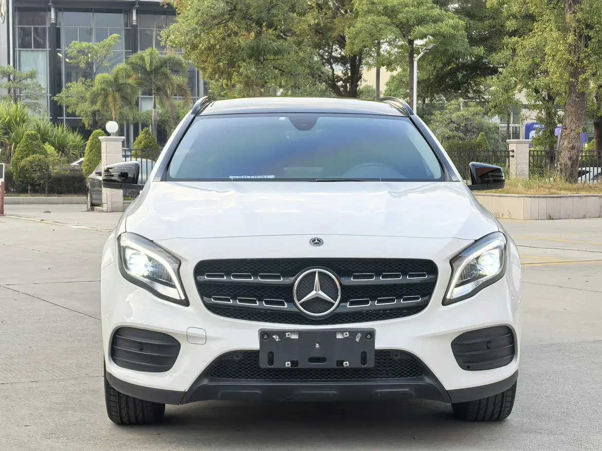Mercedes-Benz GLA  из Китая
