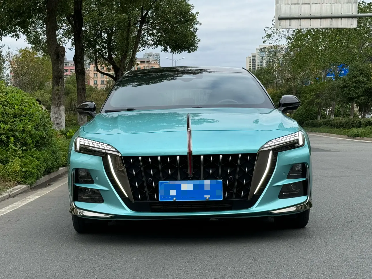 Hongqi H6  из Китая