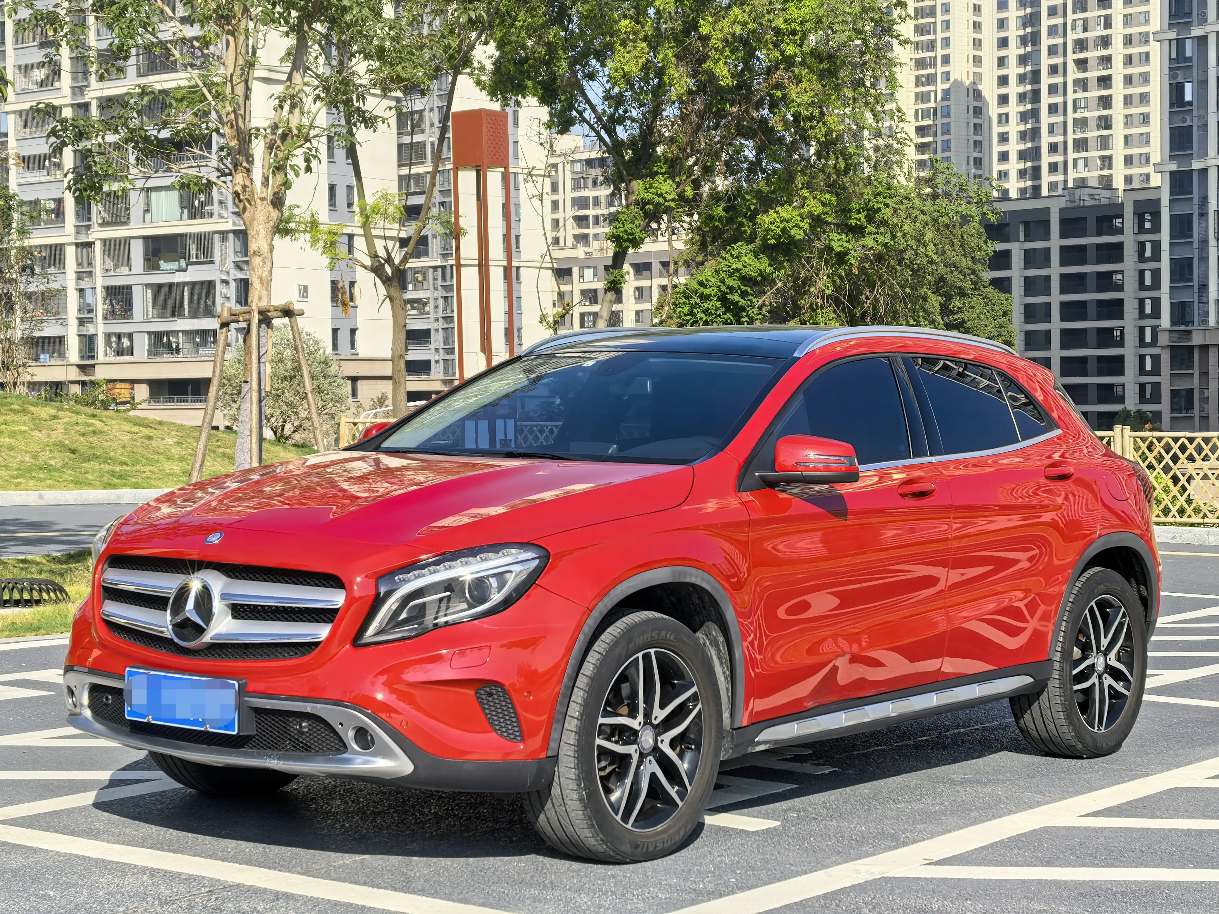Mercedes-Benz GLA  из Китая