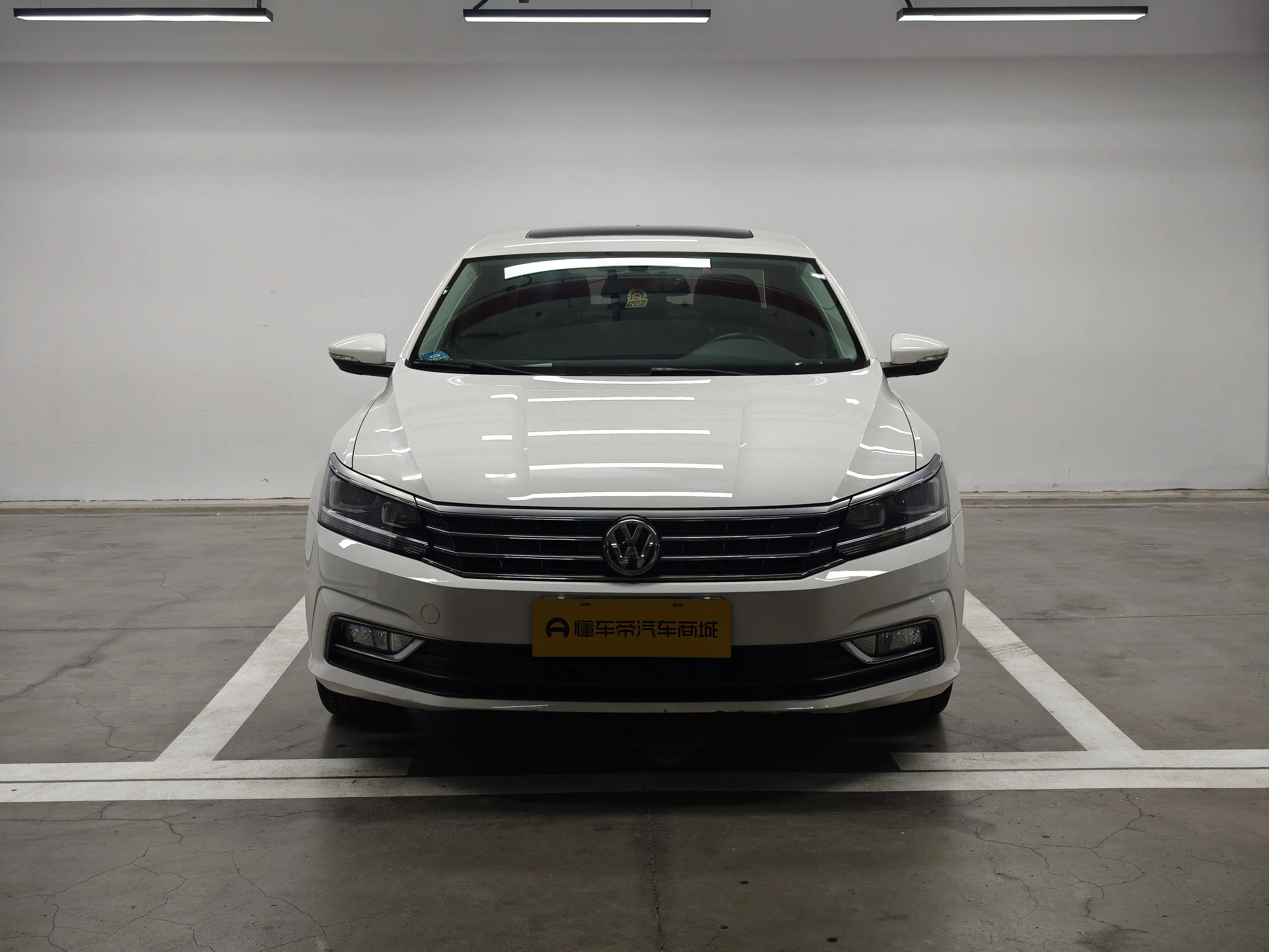 Volkswagen Passat  из Китая