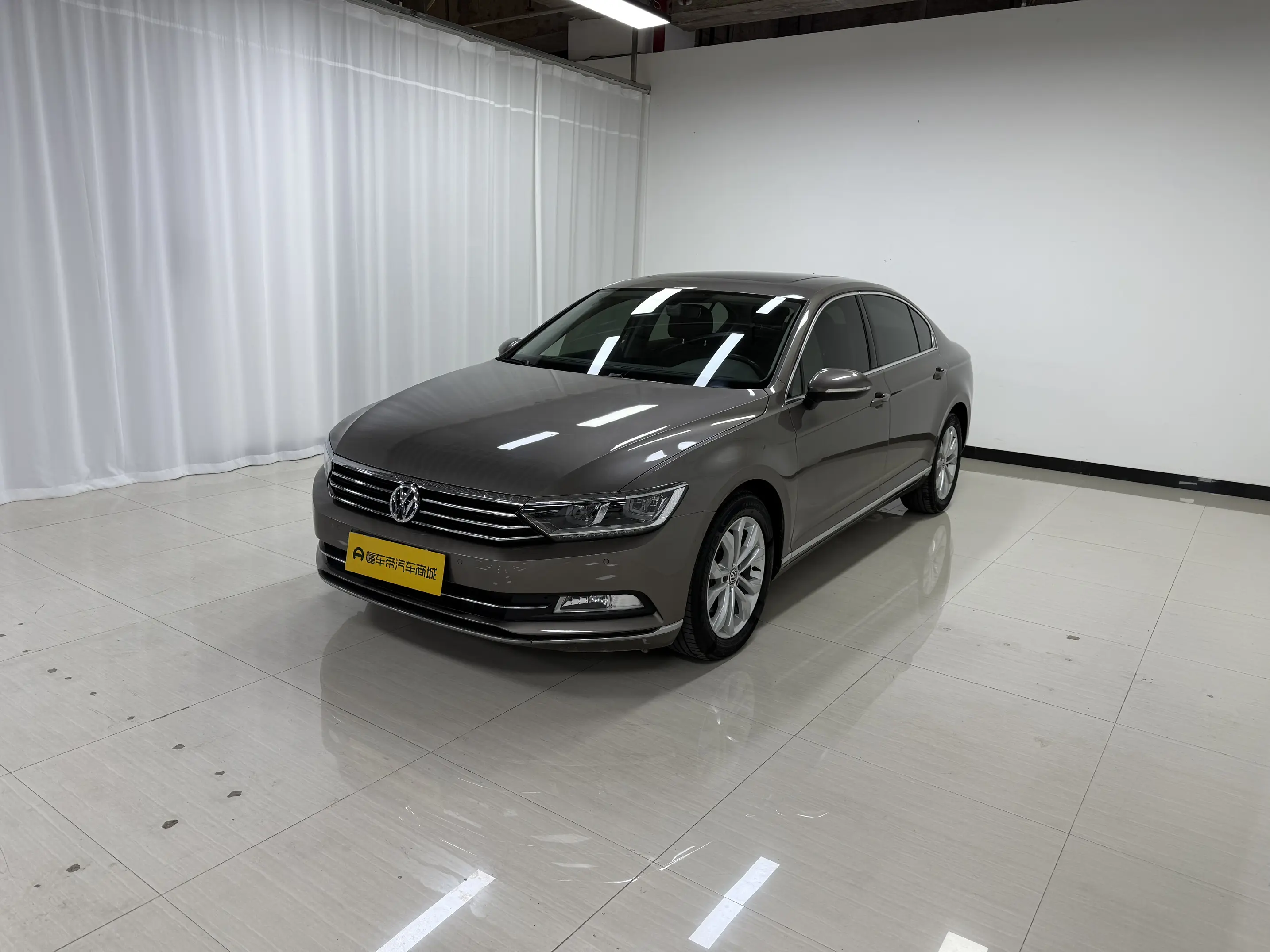 Volkswagen Magotan  из Китая