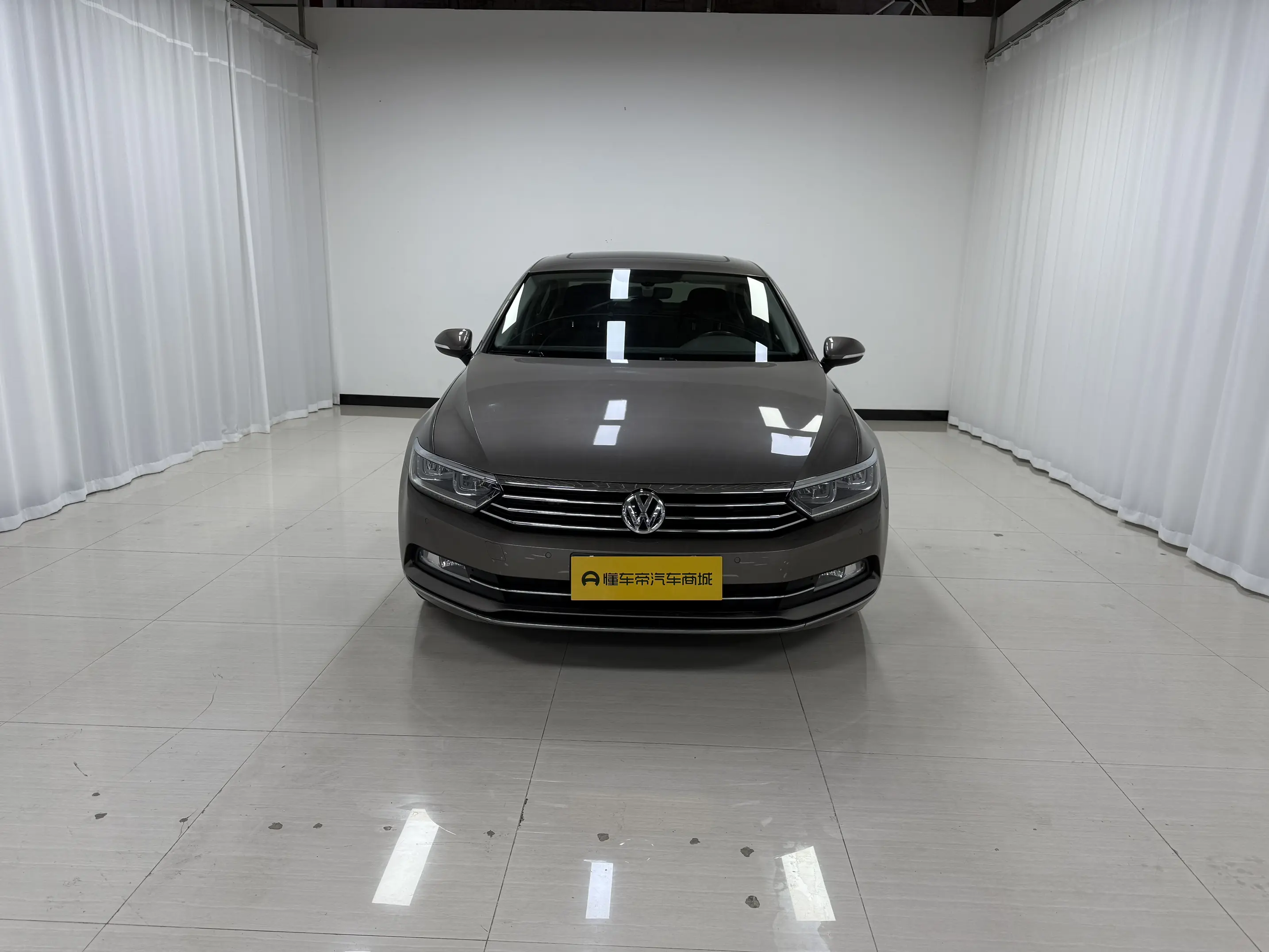 Volkswagen Magotan  из Китая