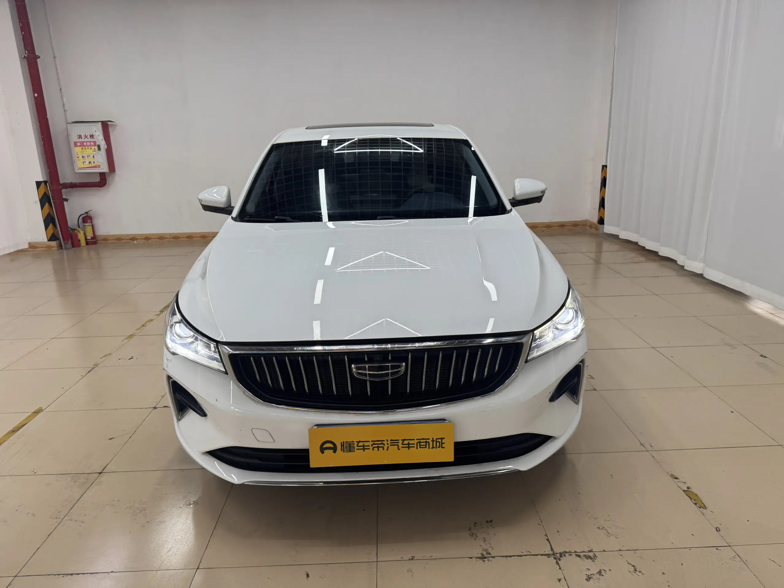 Geely Emgrand  из Китая
