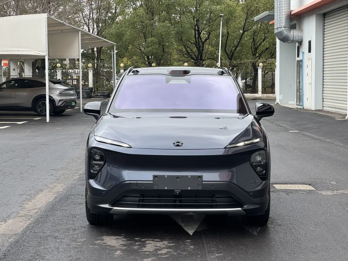 NIO ES7  из Китая