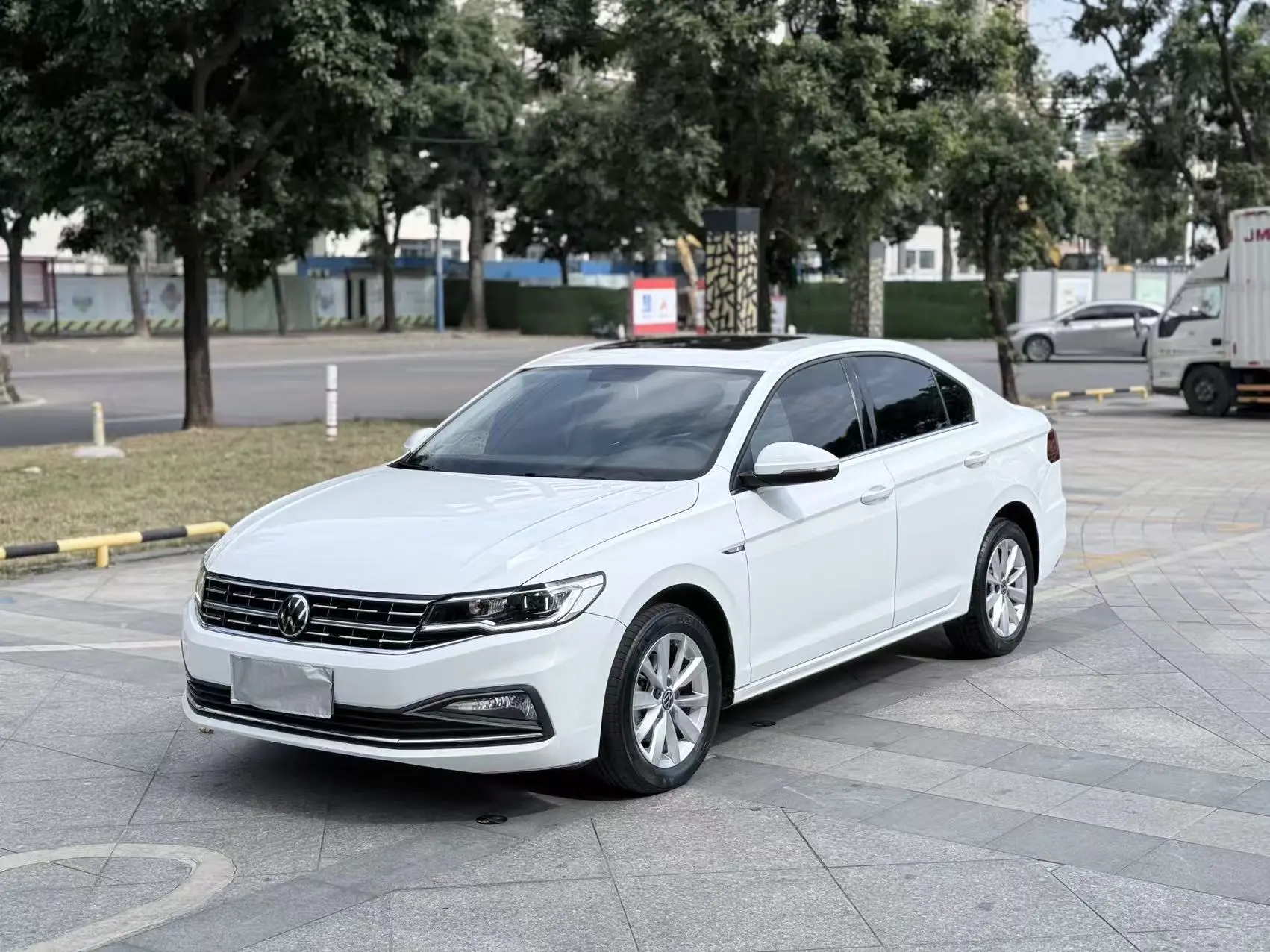 Volkswagen Bora  из Китая