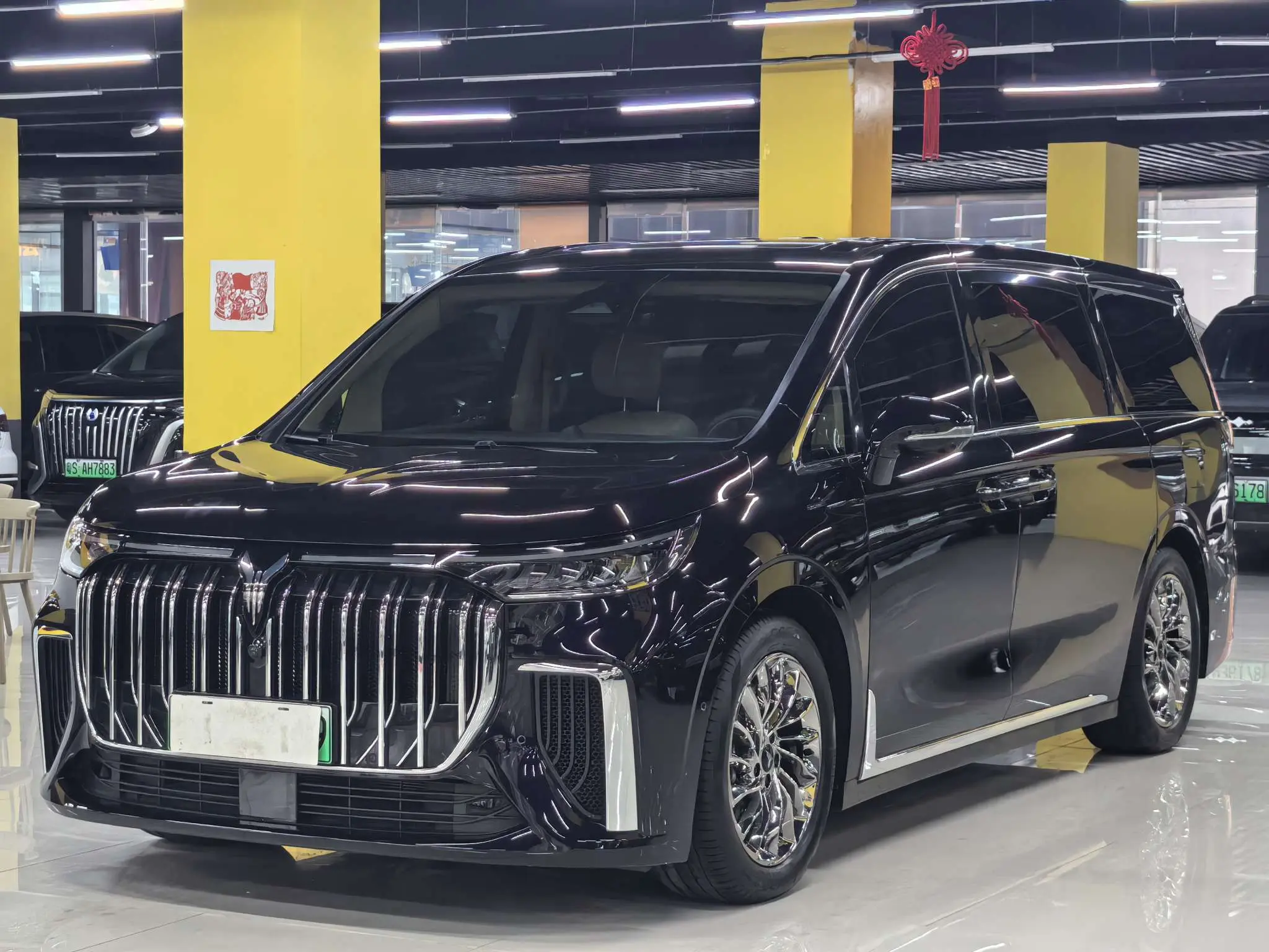 Voyah Lantu Dreamer PHEV  из Китая