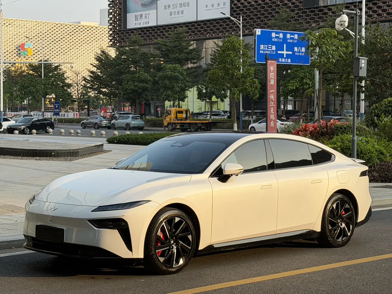 Dongfeng Eπ007  из Китая