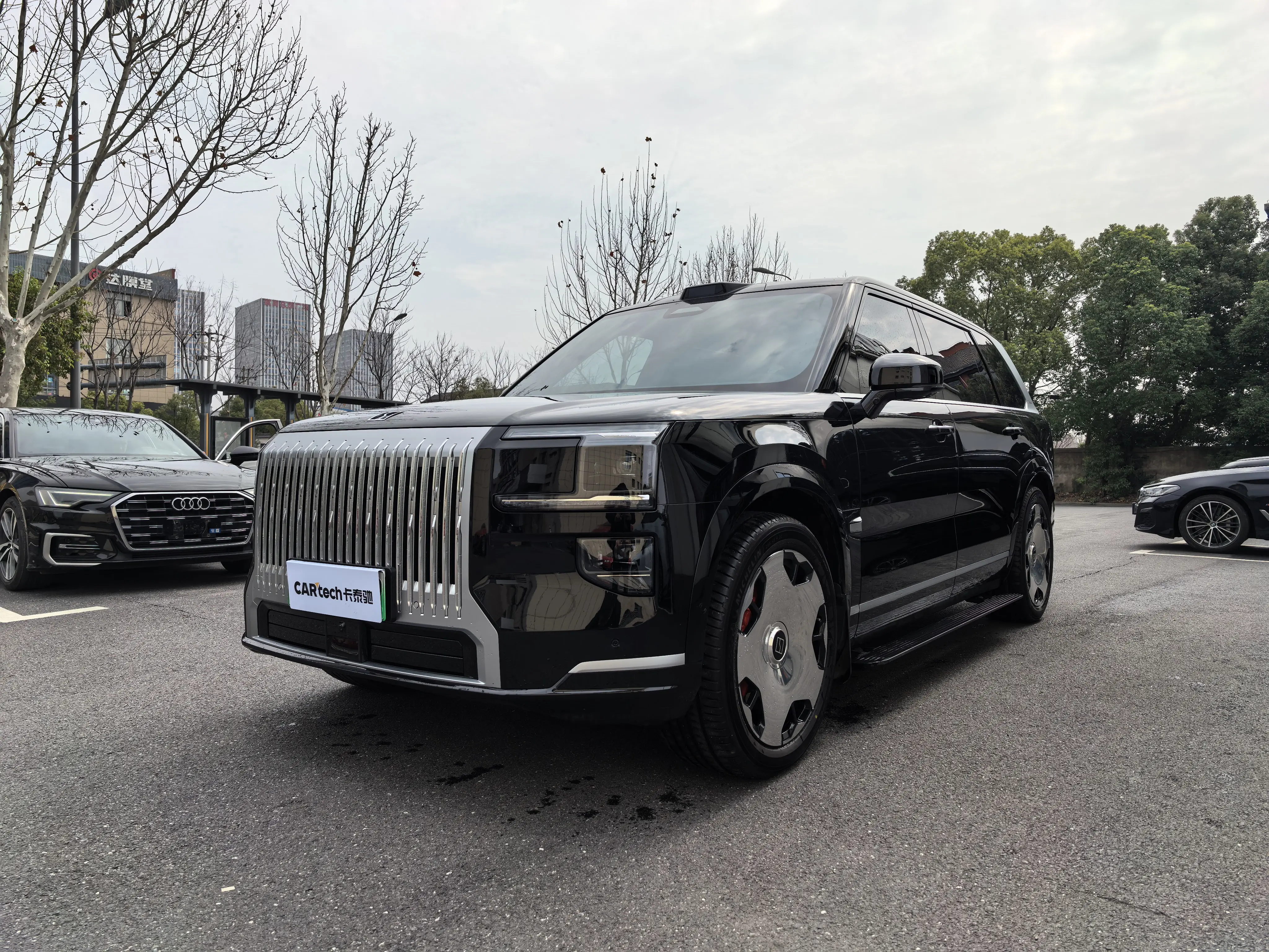 ZEEKR 9X  из Китая