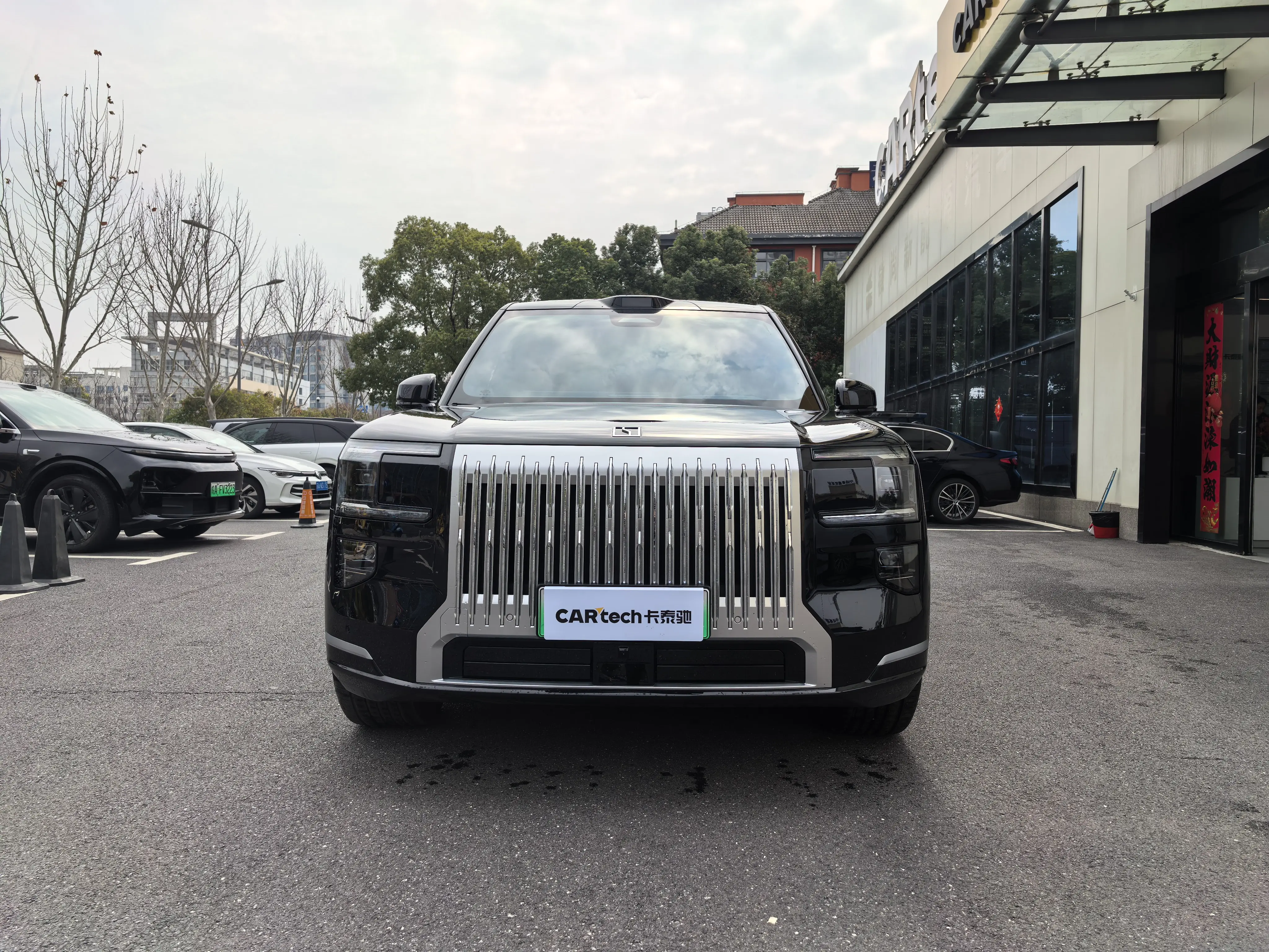 ZEEKR 9X  из Китая