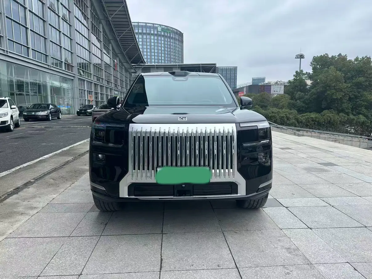 ZEEKR 9X  из Китая