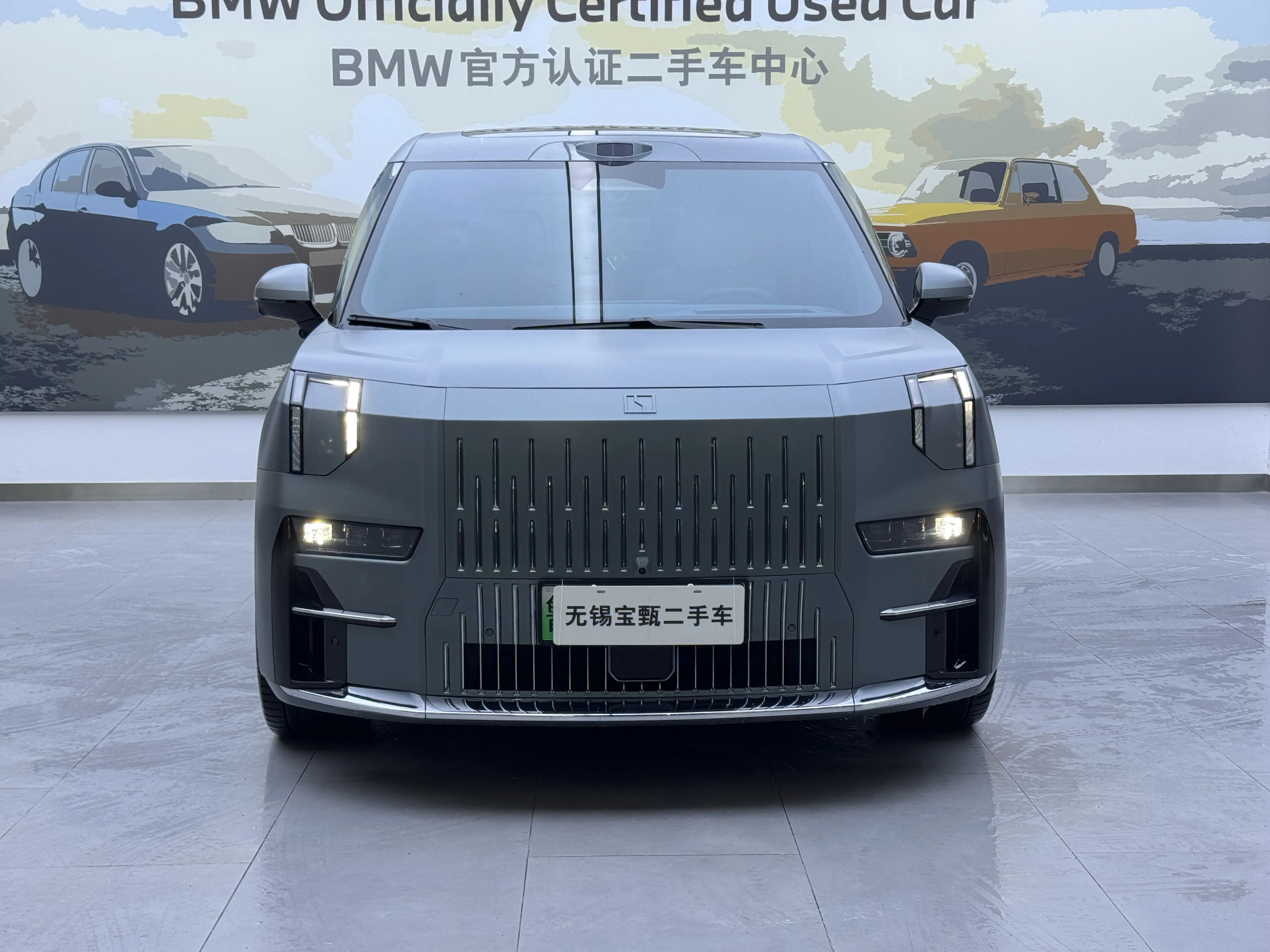 ZEEKR 009  из Китая