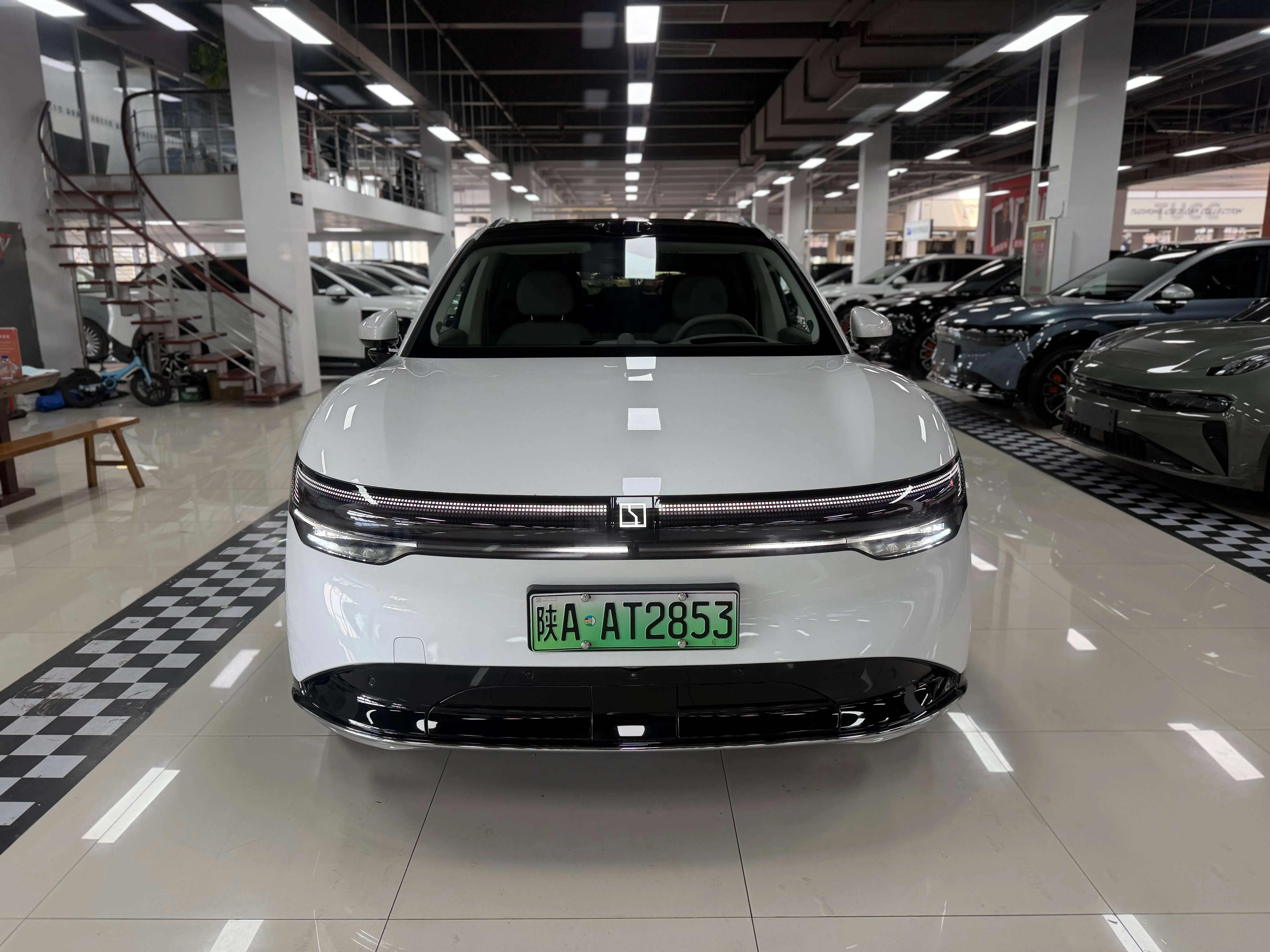 ZEEKR 7X  из Китая