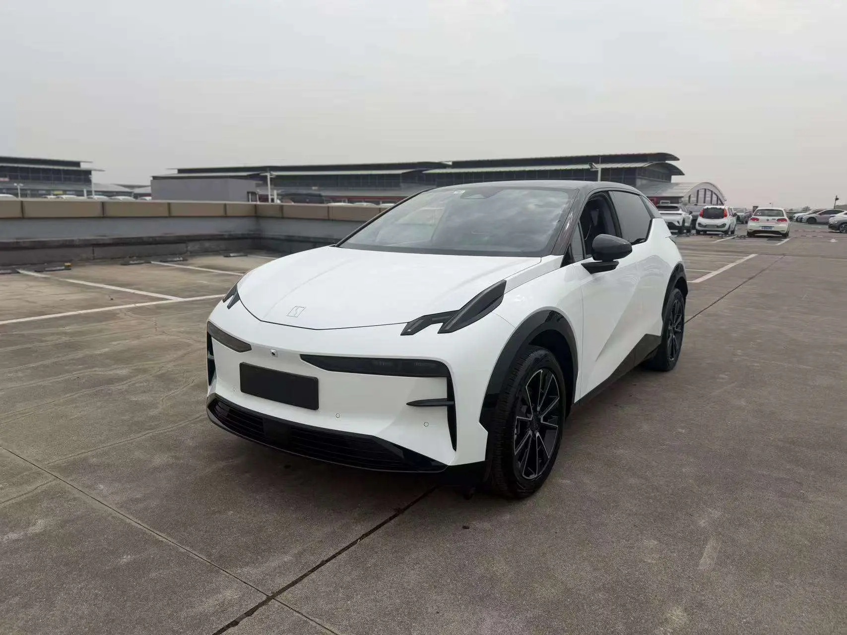 ZEEKR X  из Китая