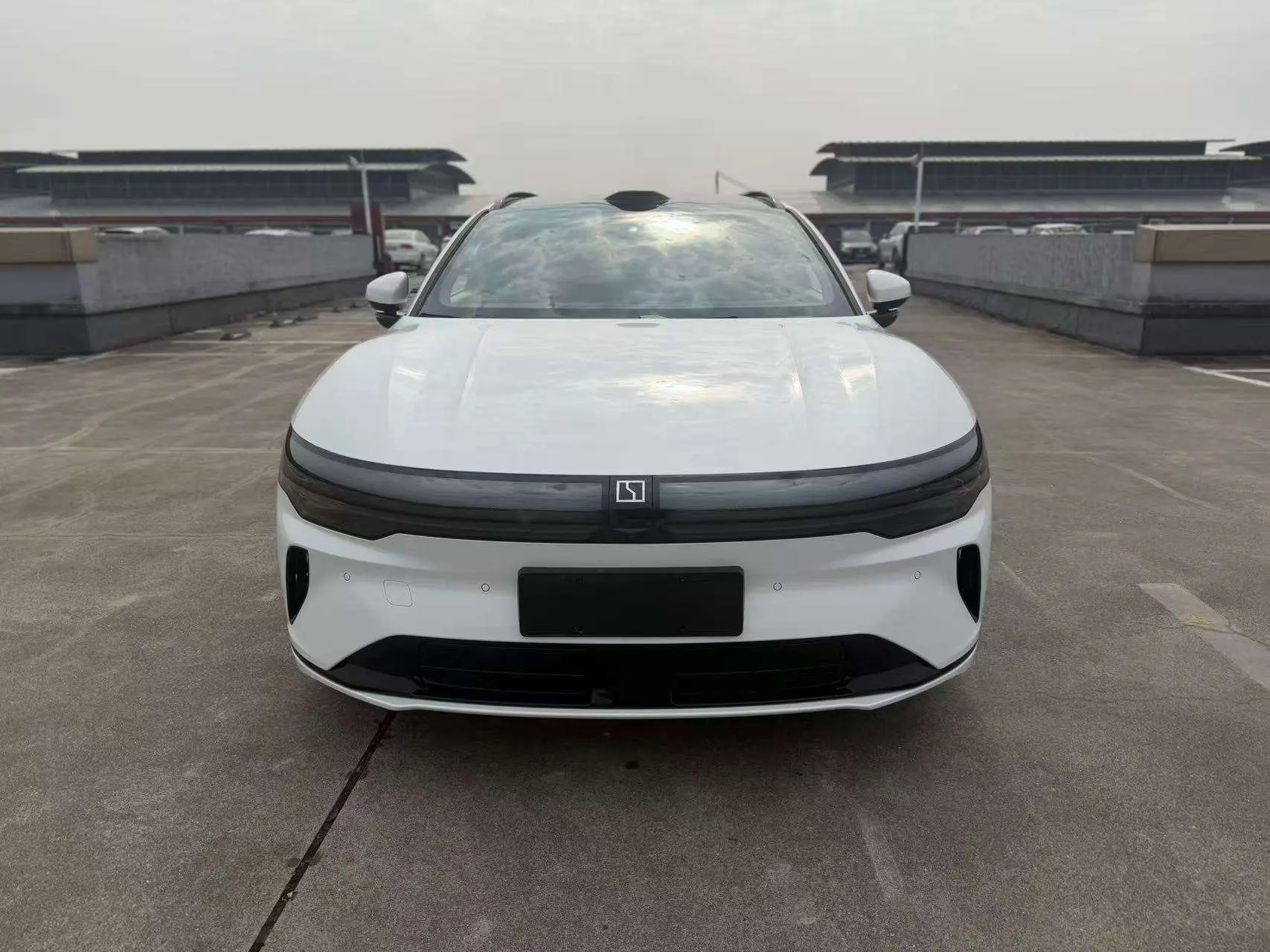 ZEEKR 007GT  из Китая