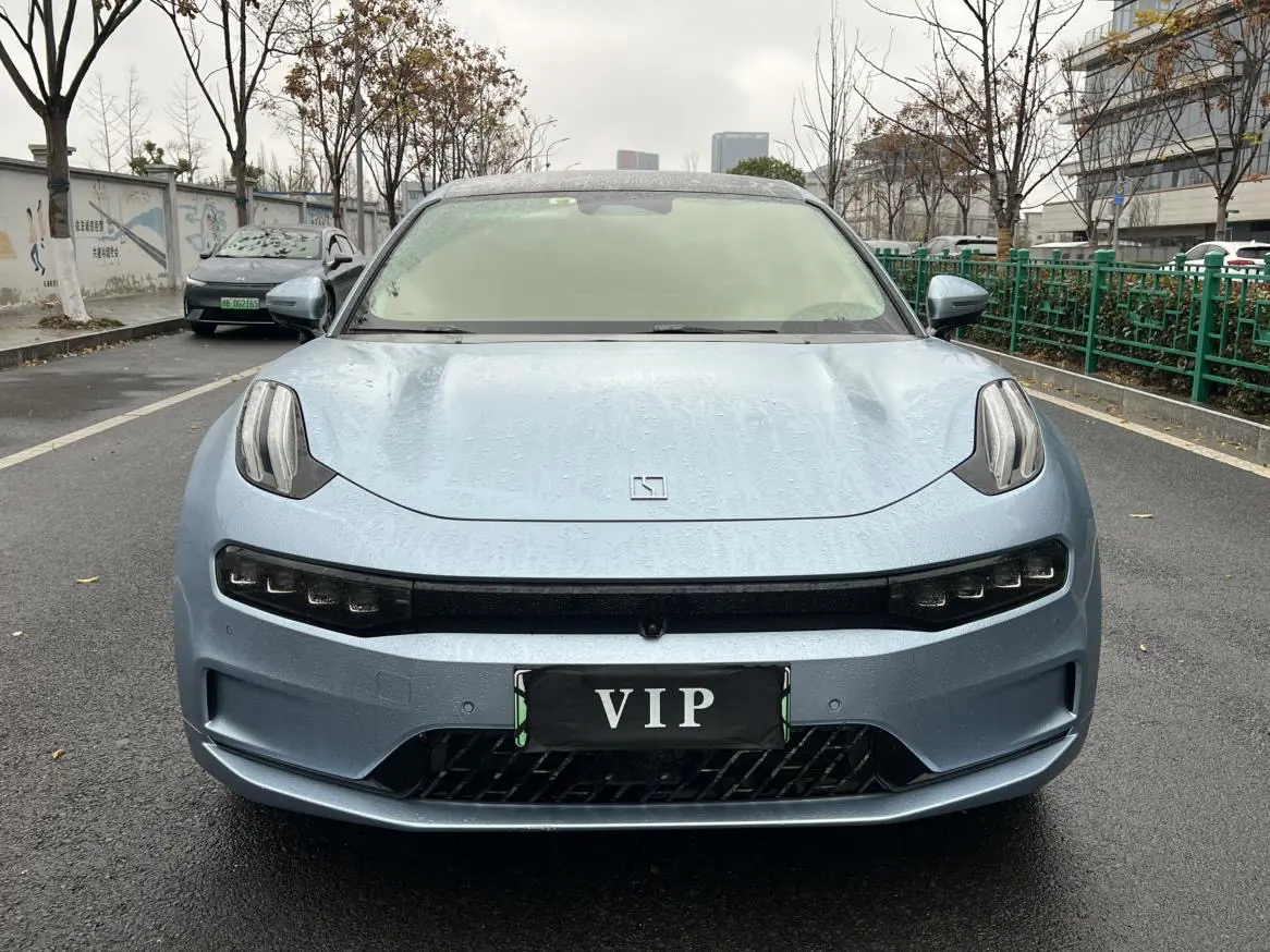 ZEEKR 001  из Китая