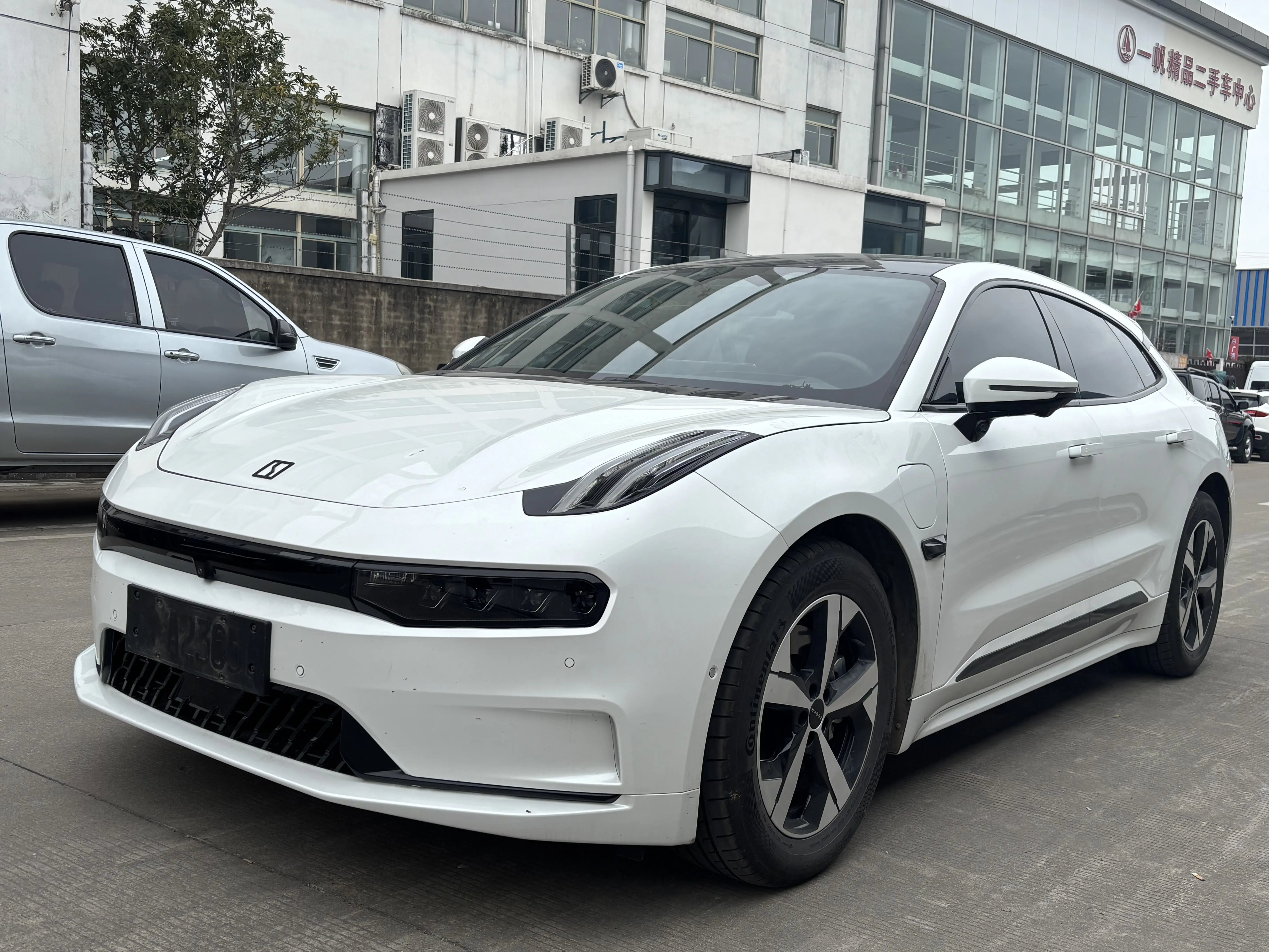 ZEEKR 001  из Китая