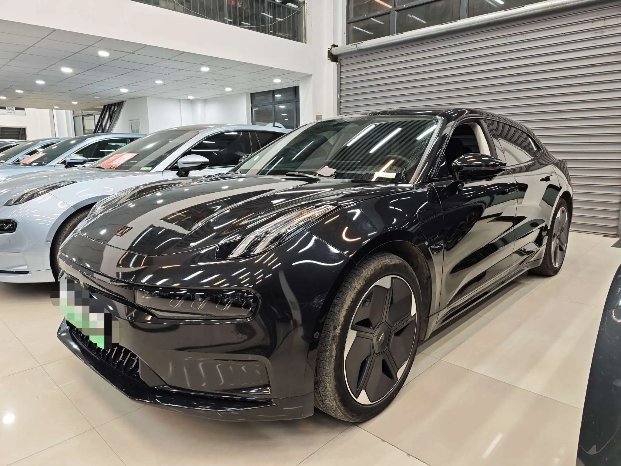 ZEEKR 001  из Китая