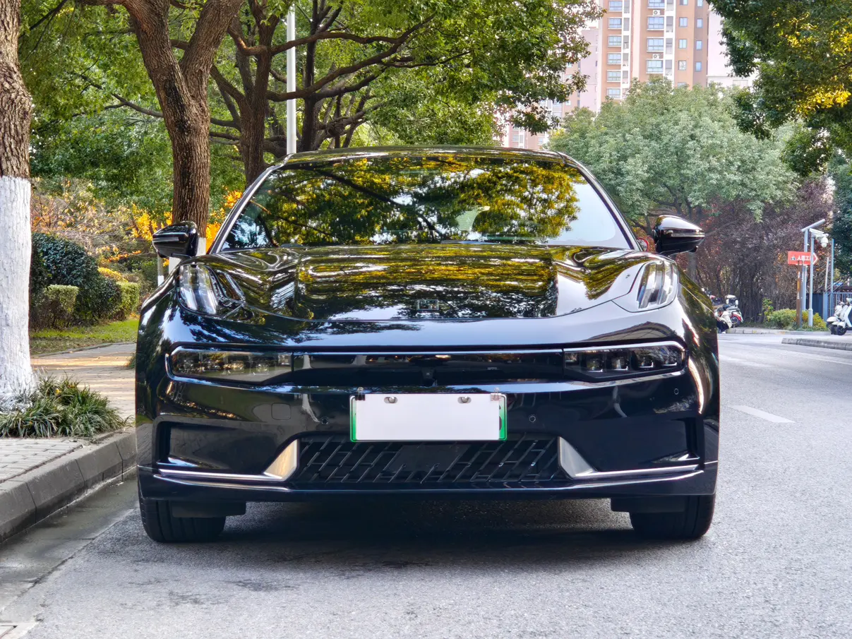 ZEEKR 001  из Китая