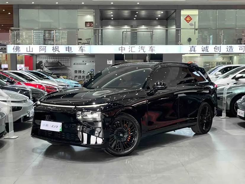 Xpeng G9  из Китая