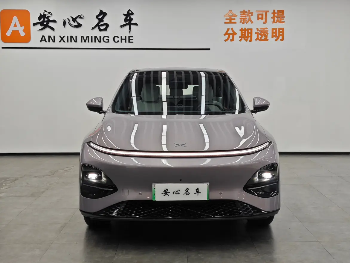 Xpeng G6  из Китая