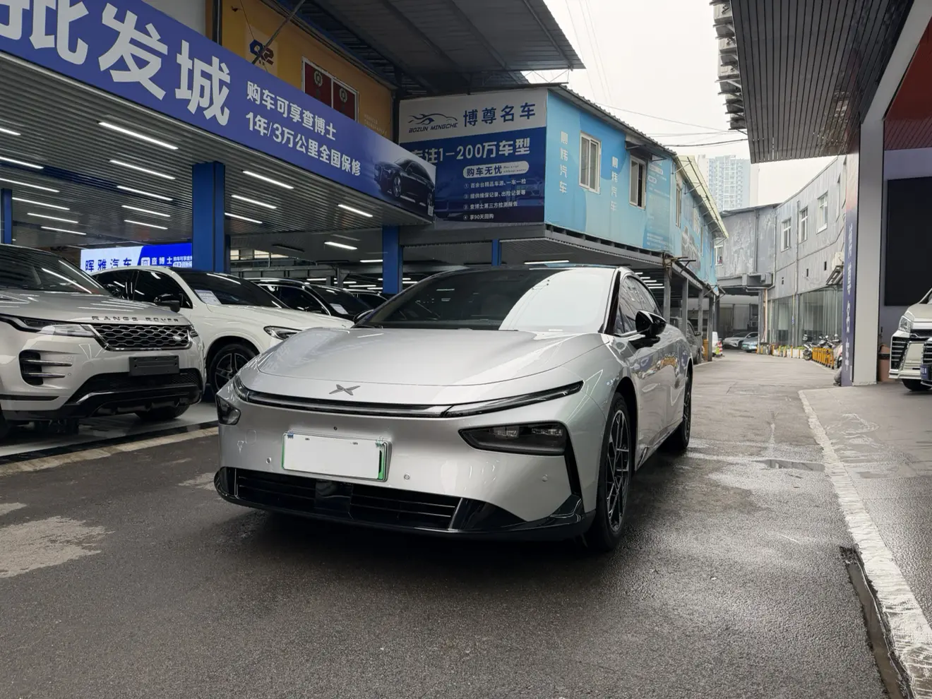 Xpeng P7+  из Китая