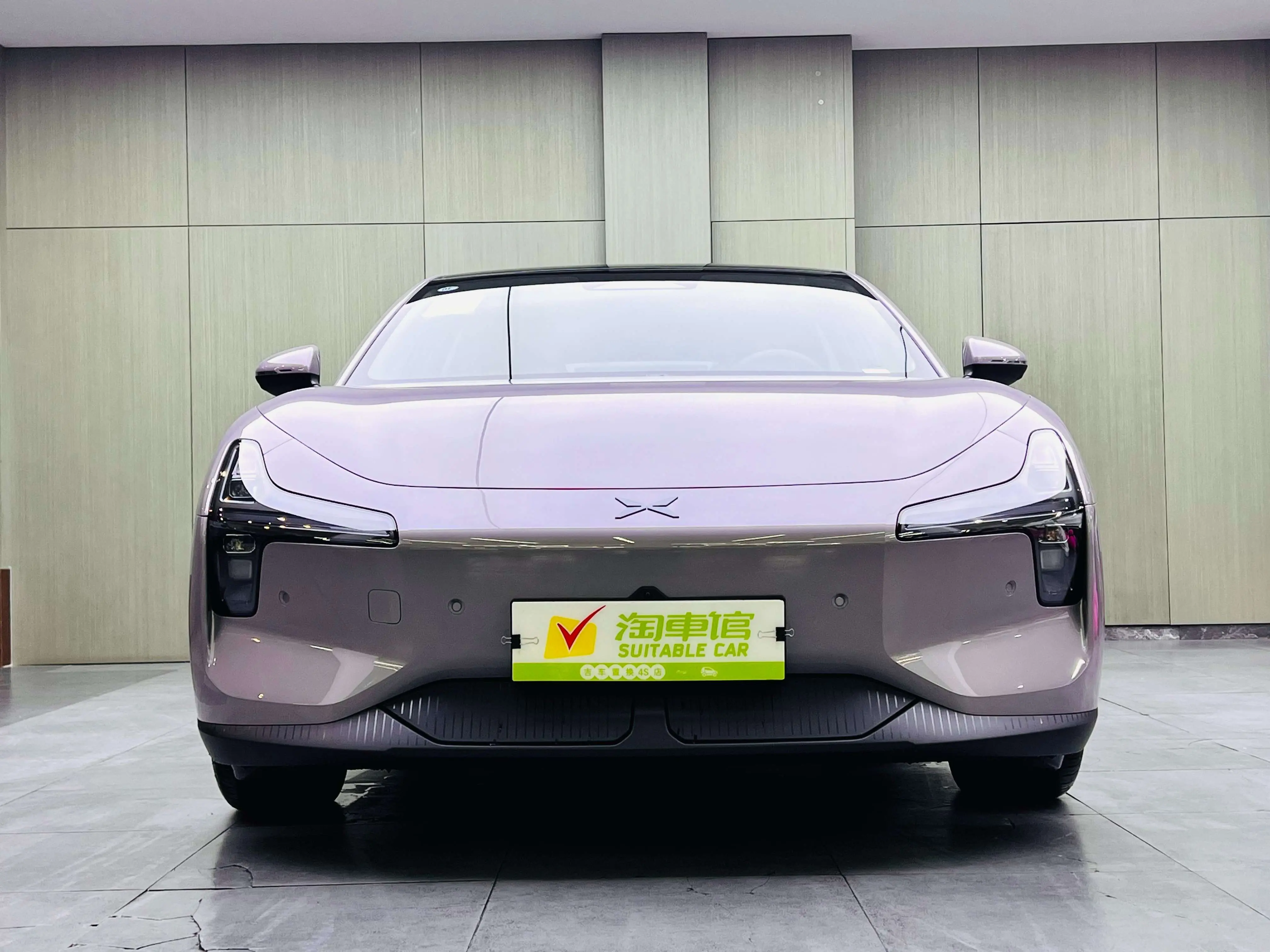 Xpeng Xiaopeng MONA M03  из Китая