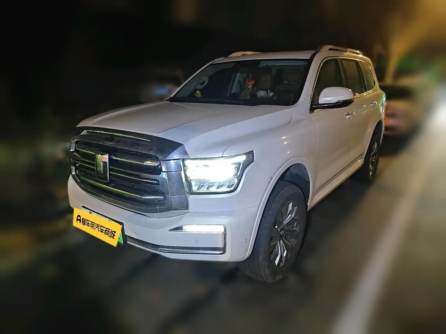 Tank 500 Hi4-T  из Китая