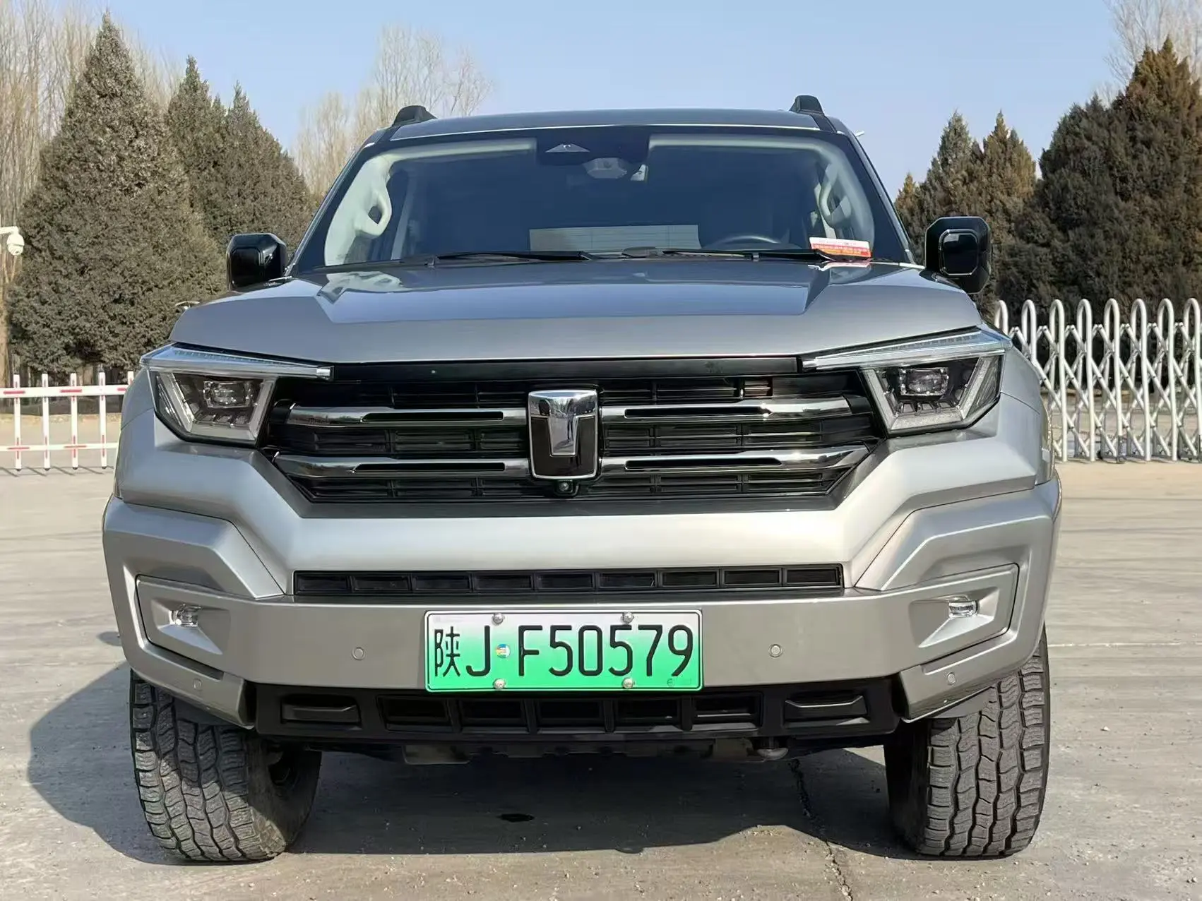 Tank 400 Hi4-T  из Китая