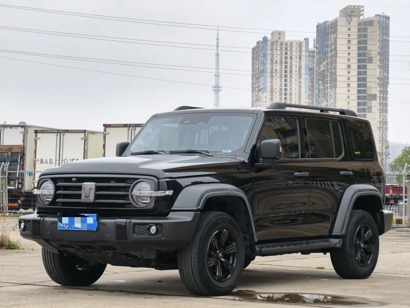 Tank 300  из Китая