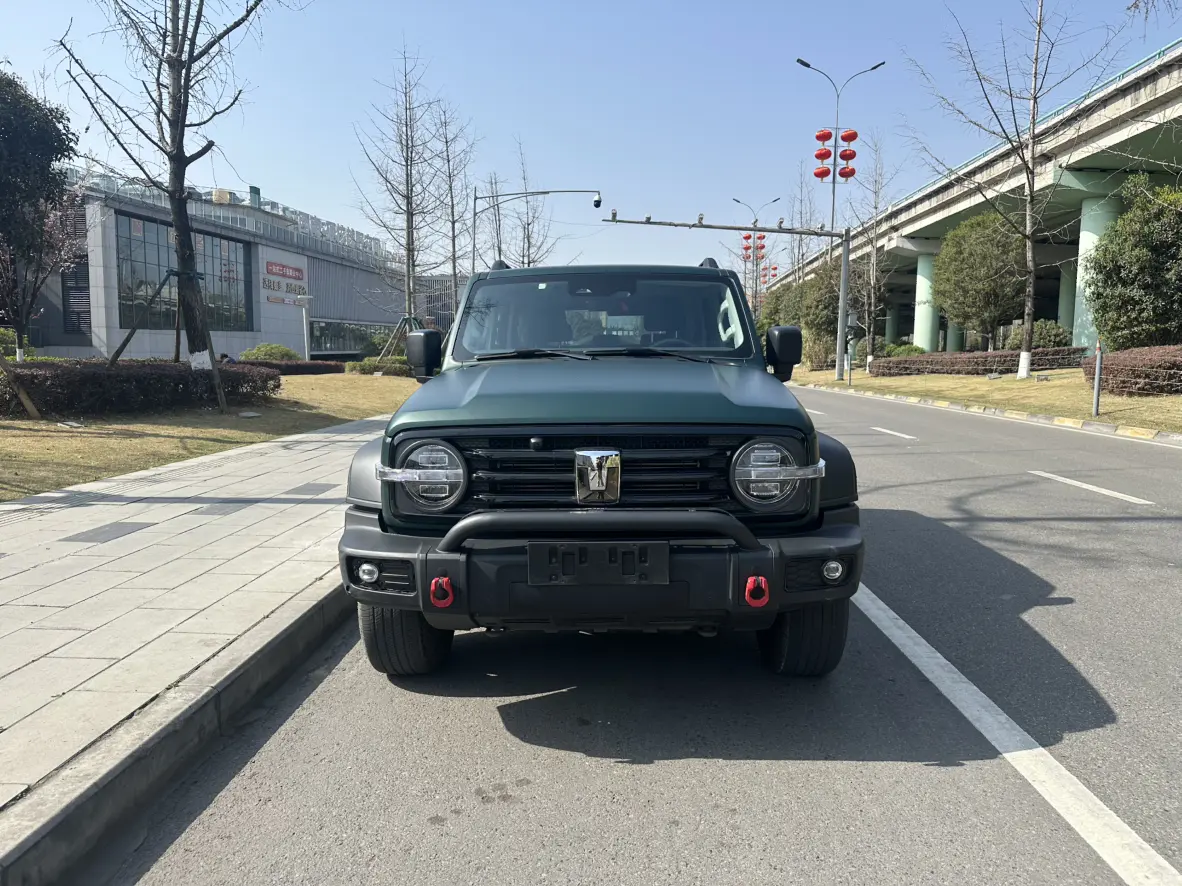 Tank 300  из Китая