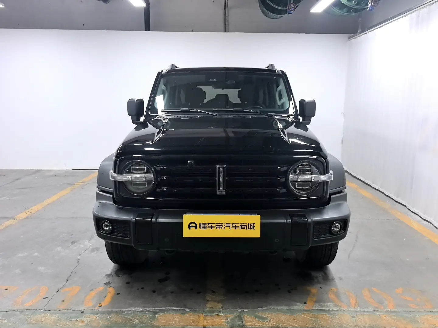 Tank 300  из Китая