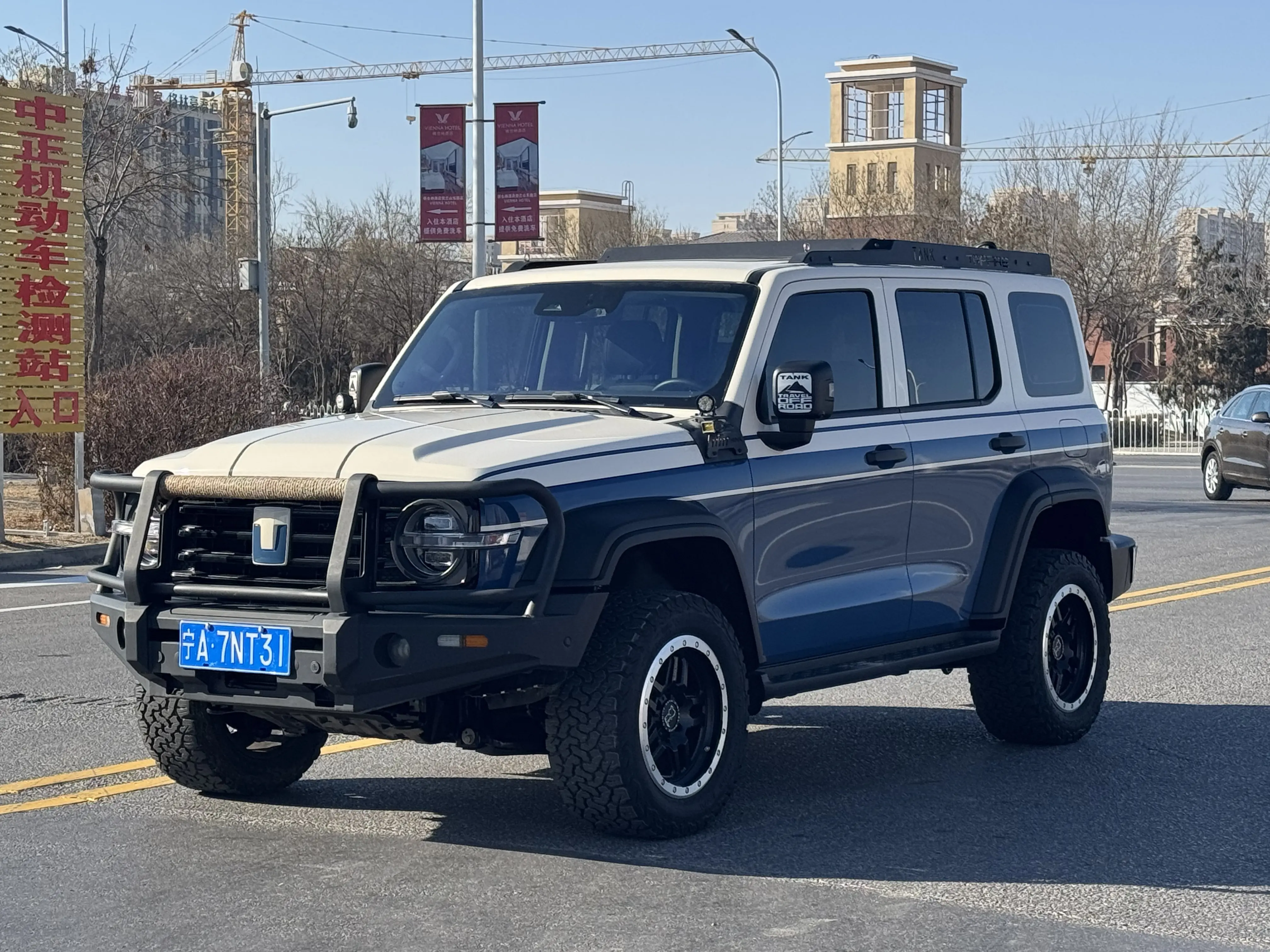 Tank 300  из Китая