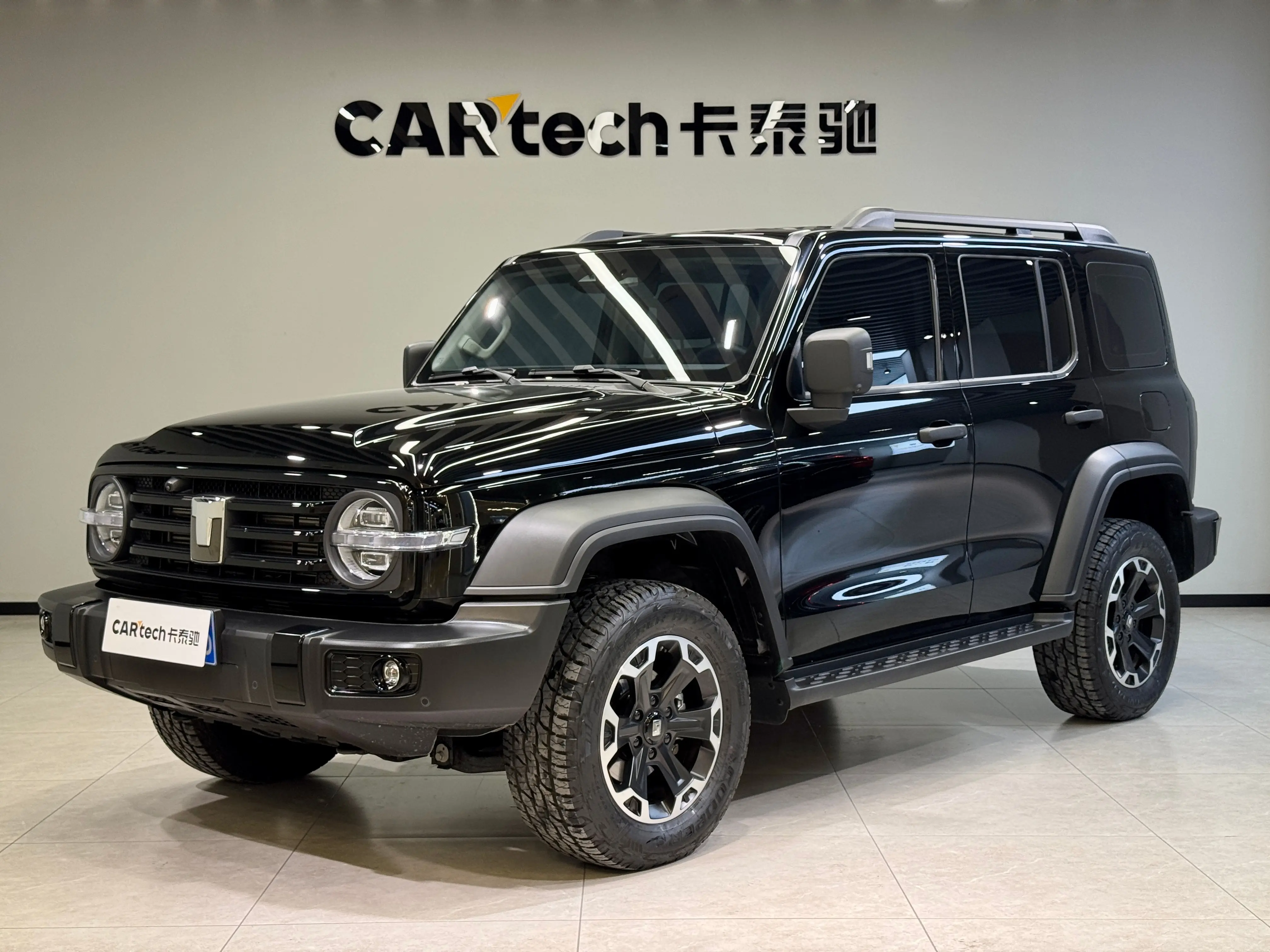 Tank 300  из Китая